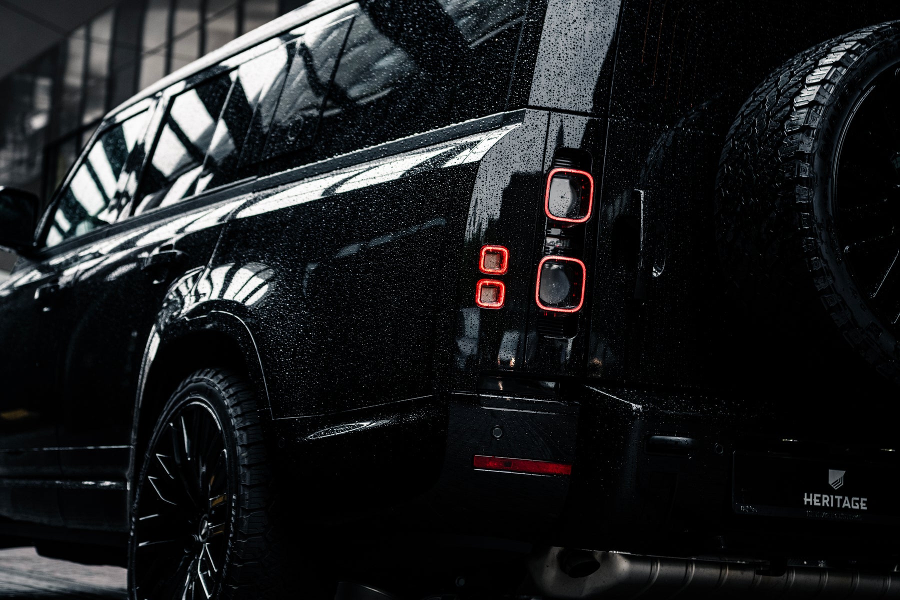 Defender 130 P400 - All black