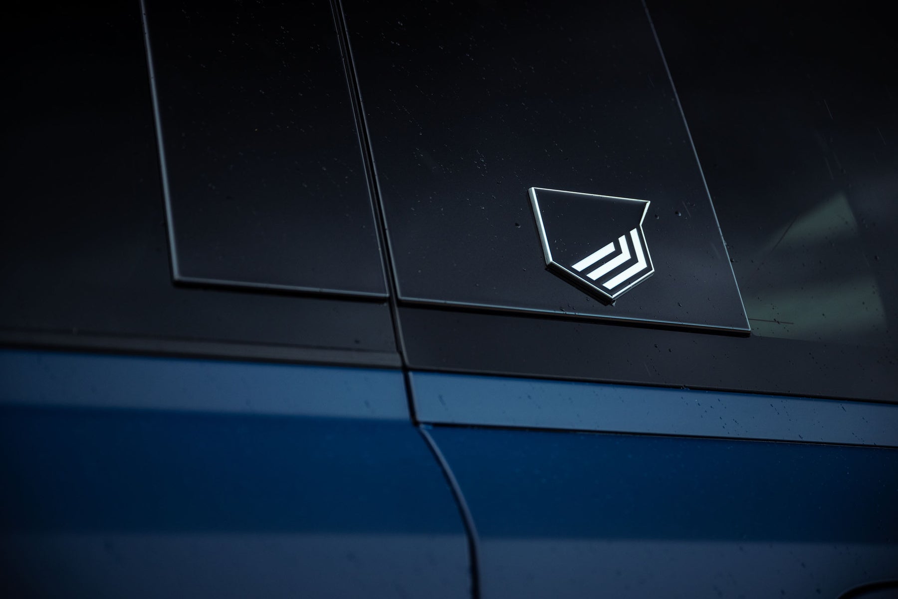 Defender P400e - Blue rebel