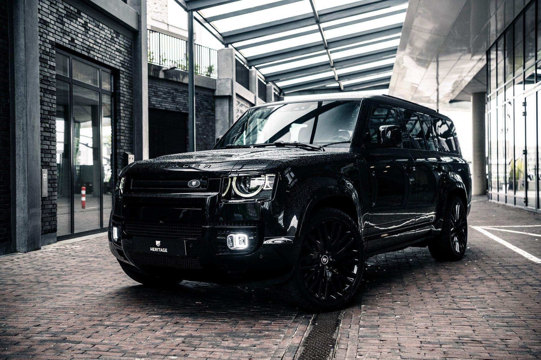 Defender 130 P400 - All black
