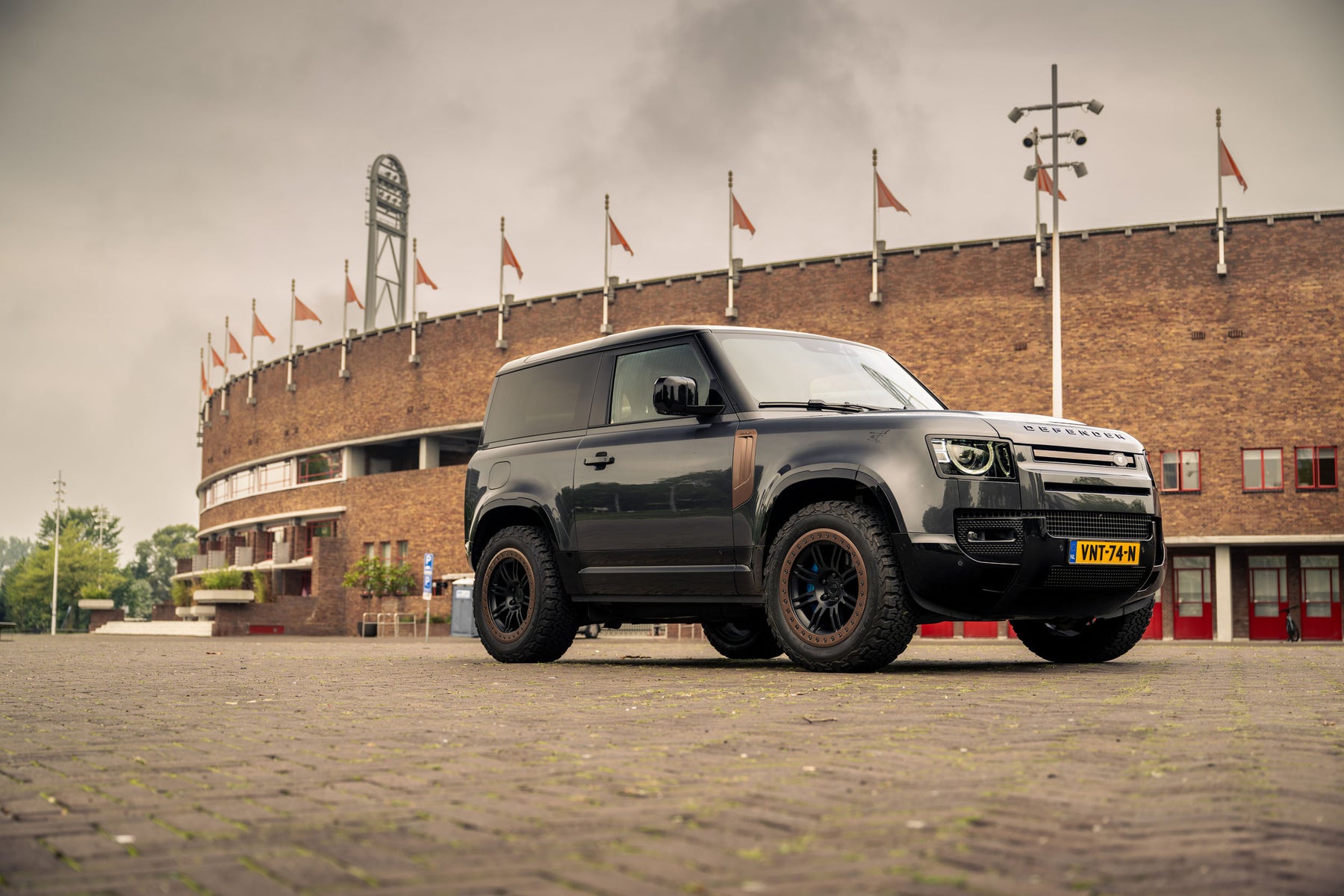 Defender 90 V8 - Carpathian grey