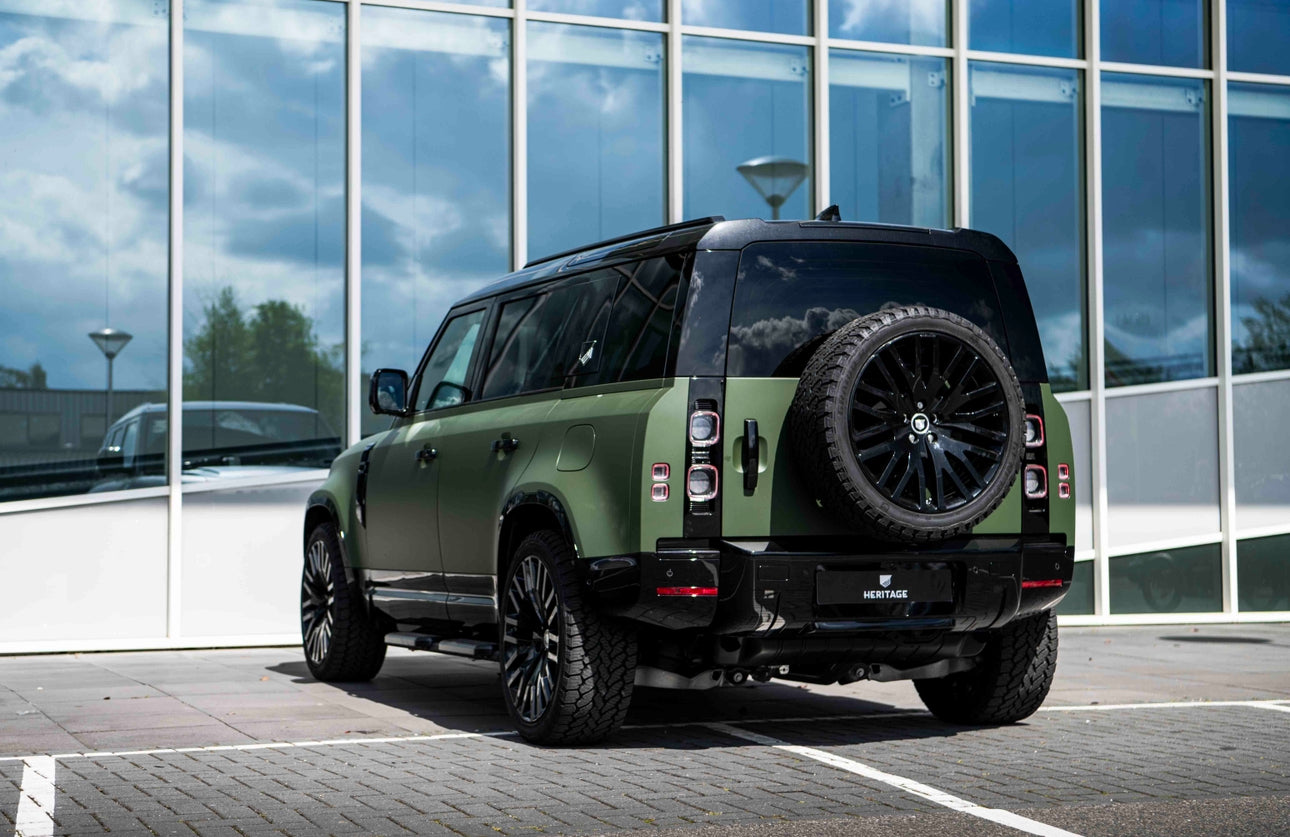 Defender 110 P400e - Matte green