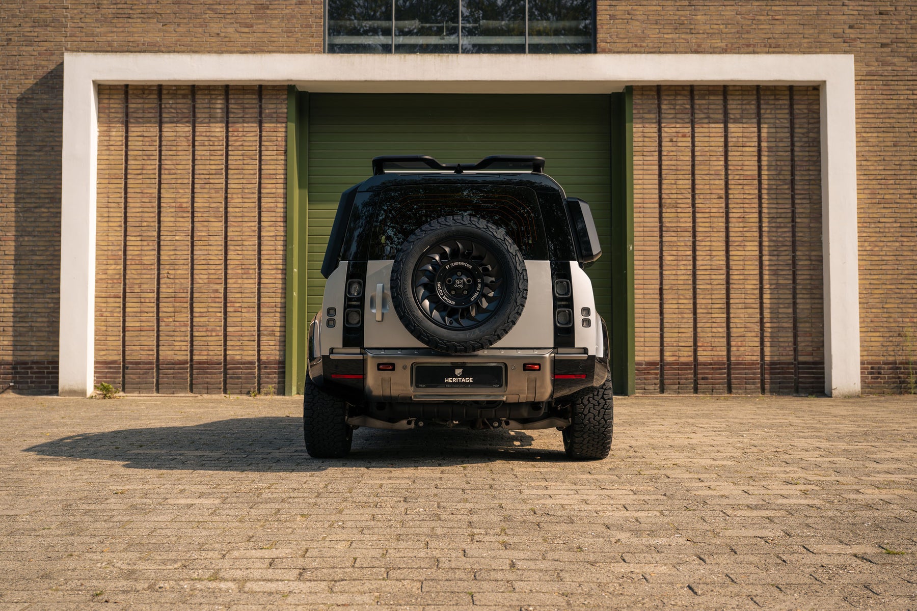 X Defender 90 P400 - X by Schiffmacher