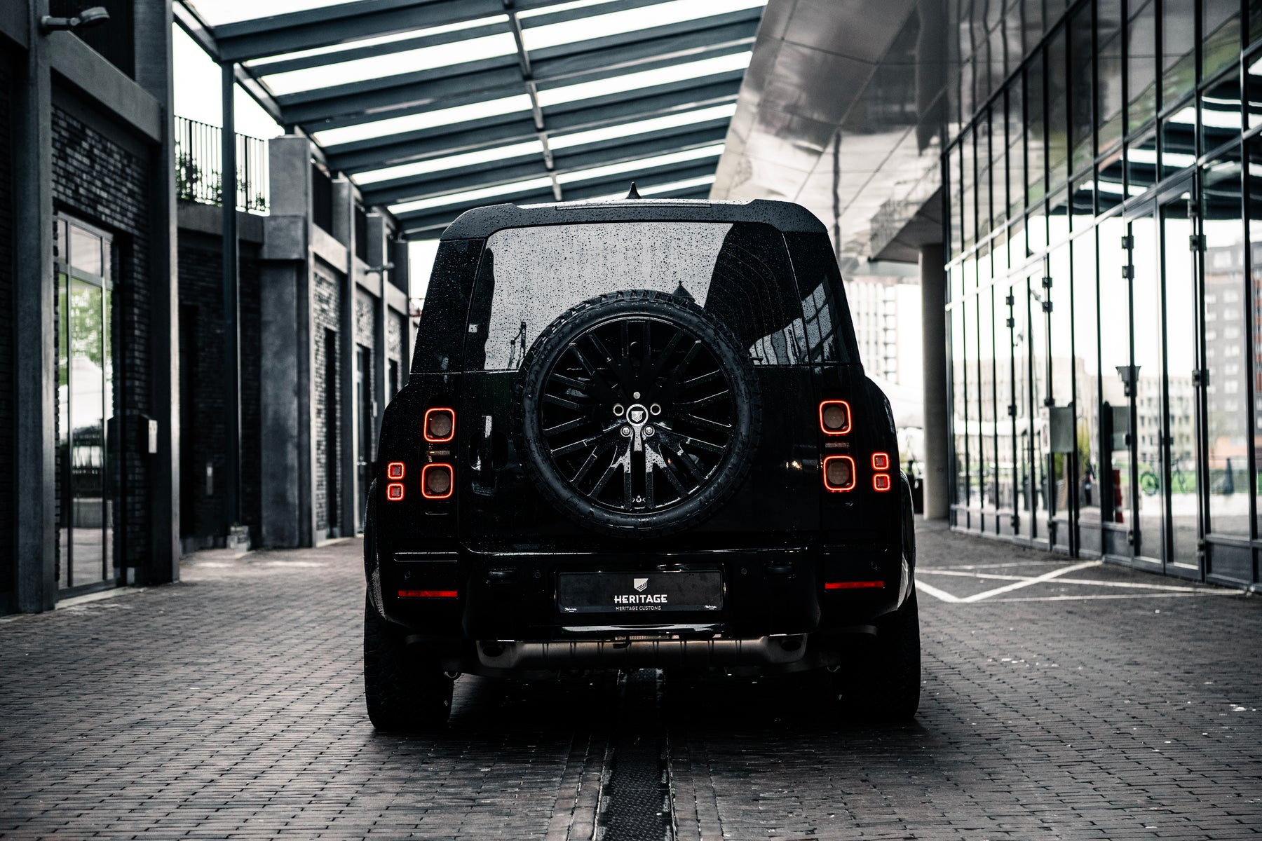 Defender 130 P400 - All black