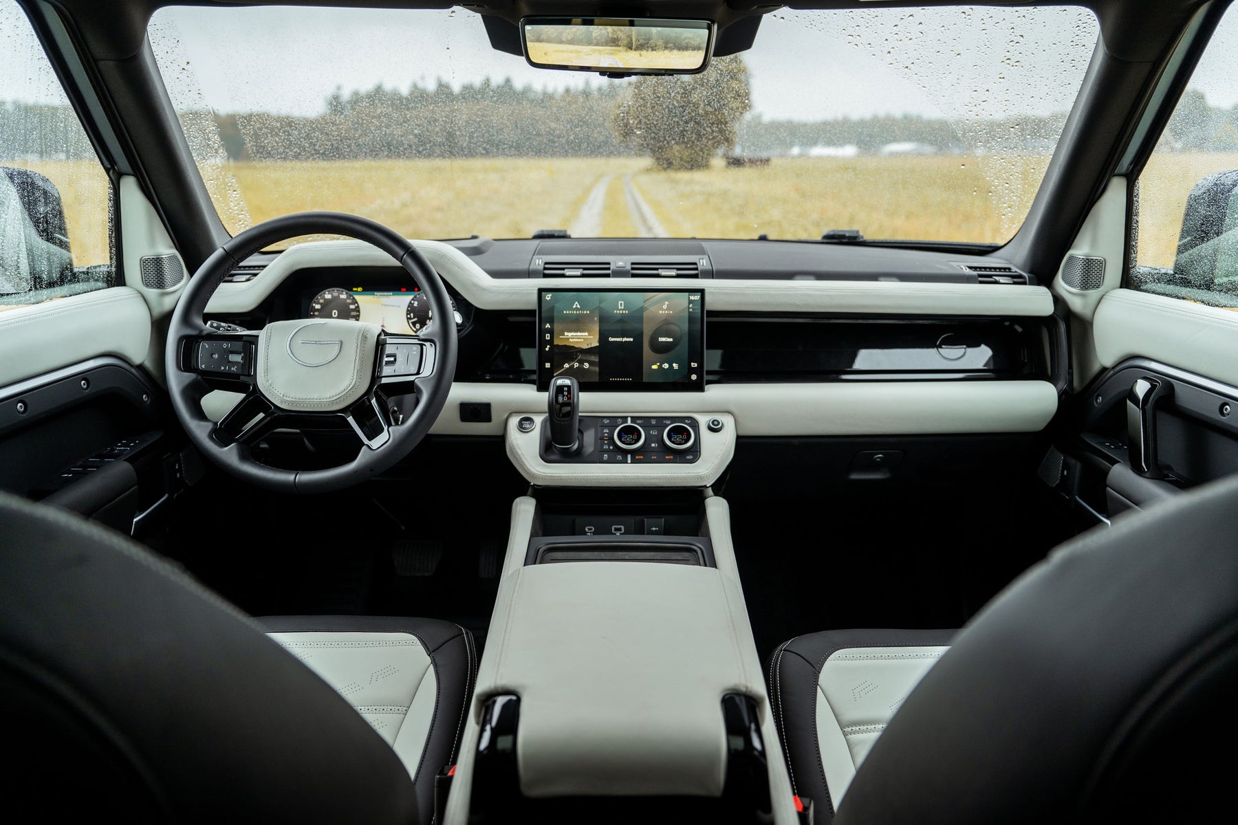 Defender 130 P400 - Autobiography