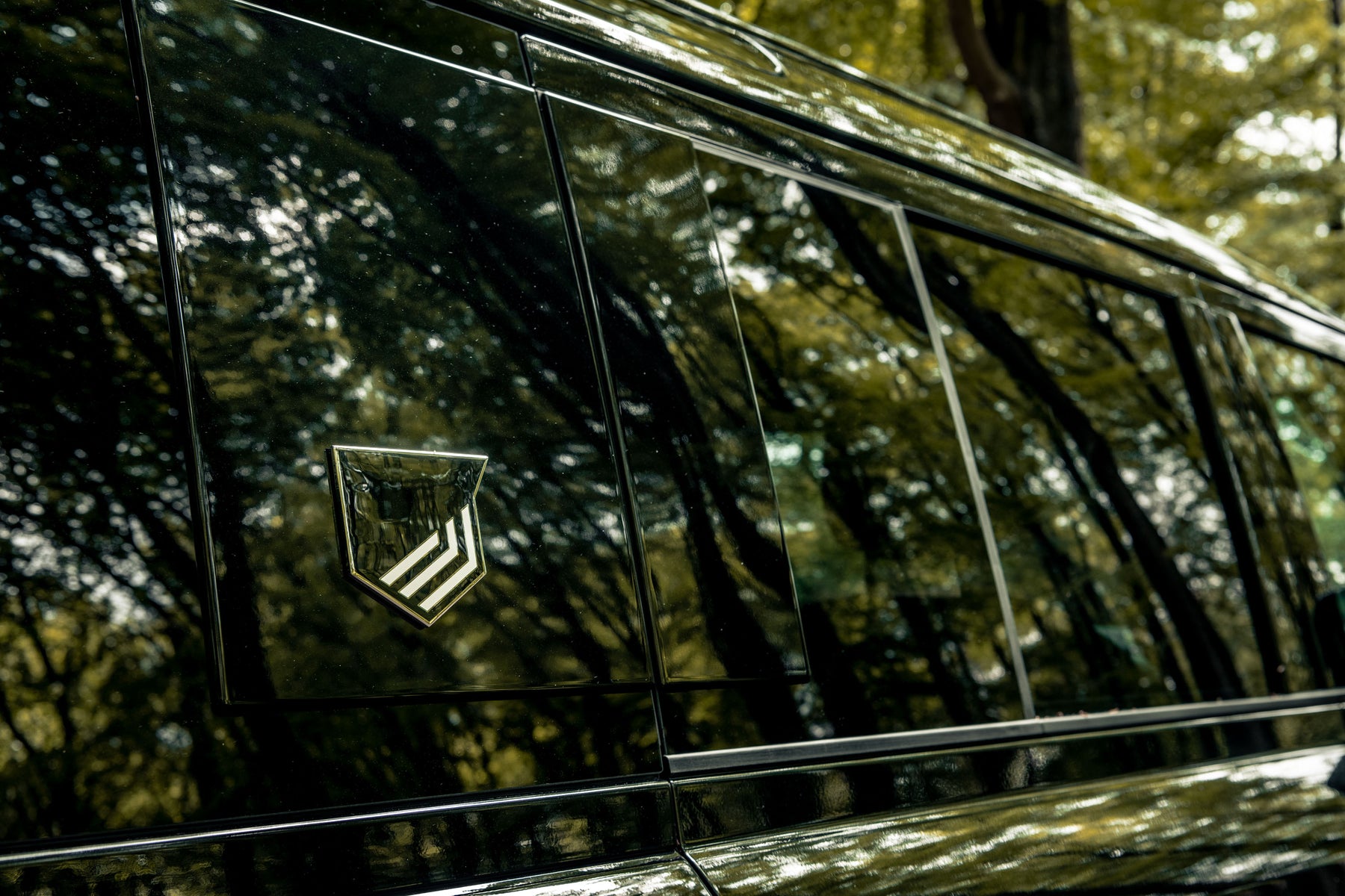 Defender 110 P400e - Pangea green