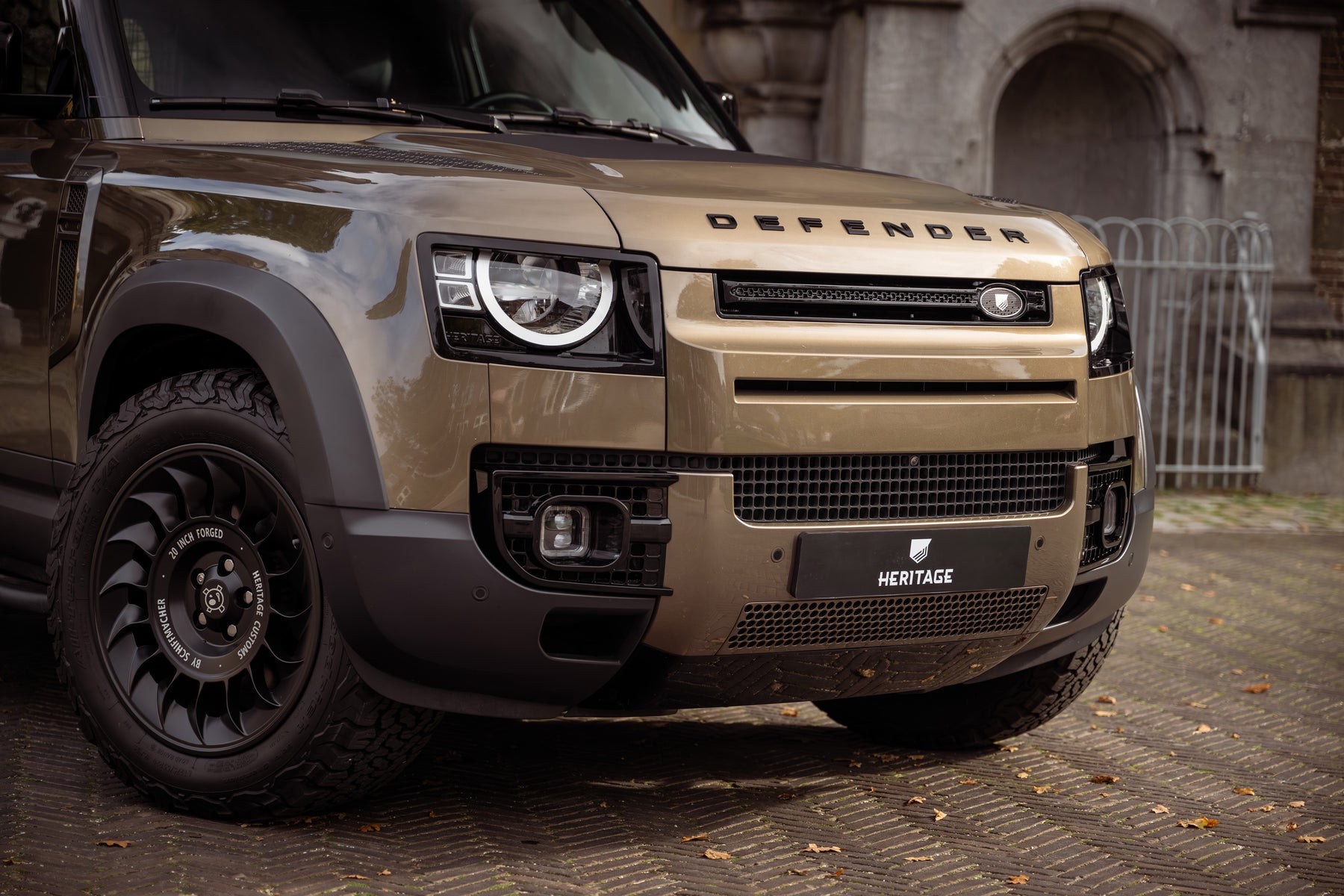 Defender 90 D200 - Gondwana stone