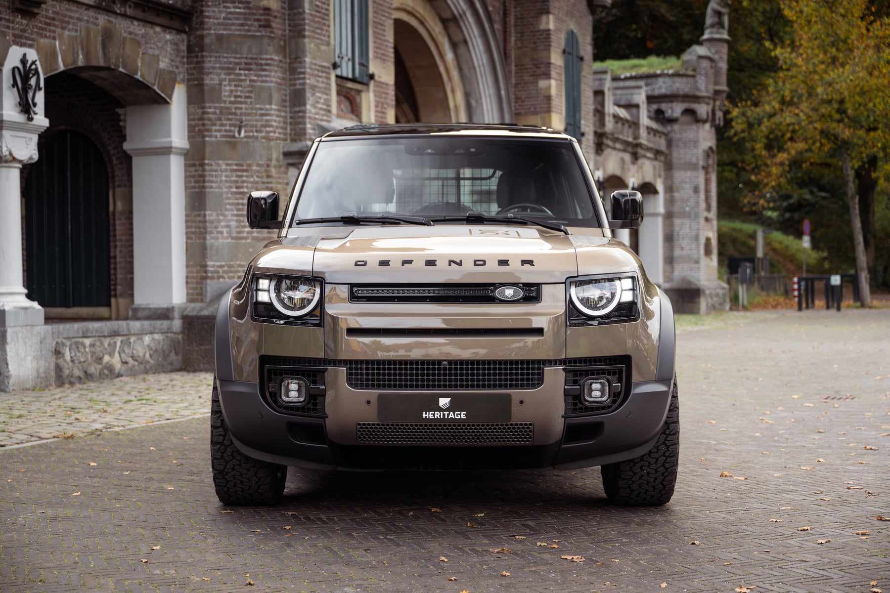Defender 90 D200 - Gondwana stone