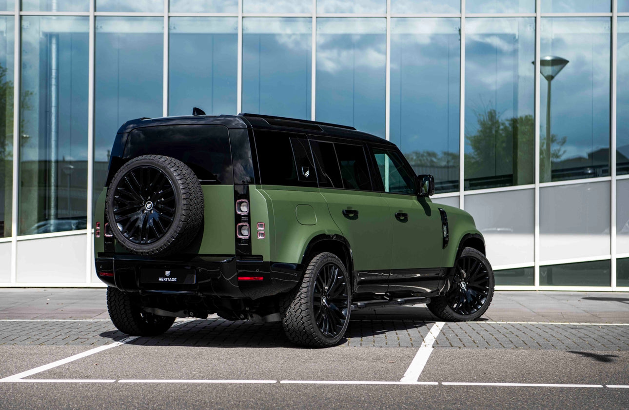 Defender 110 P400e - Matte green