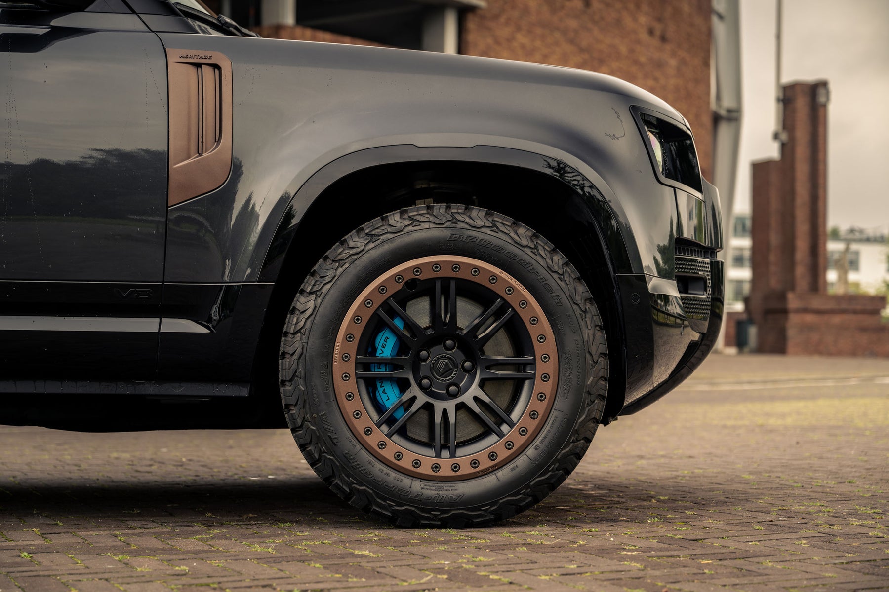 Defender 90 V8 - Carpathian grey