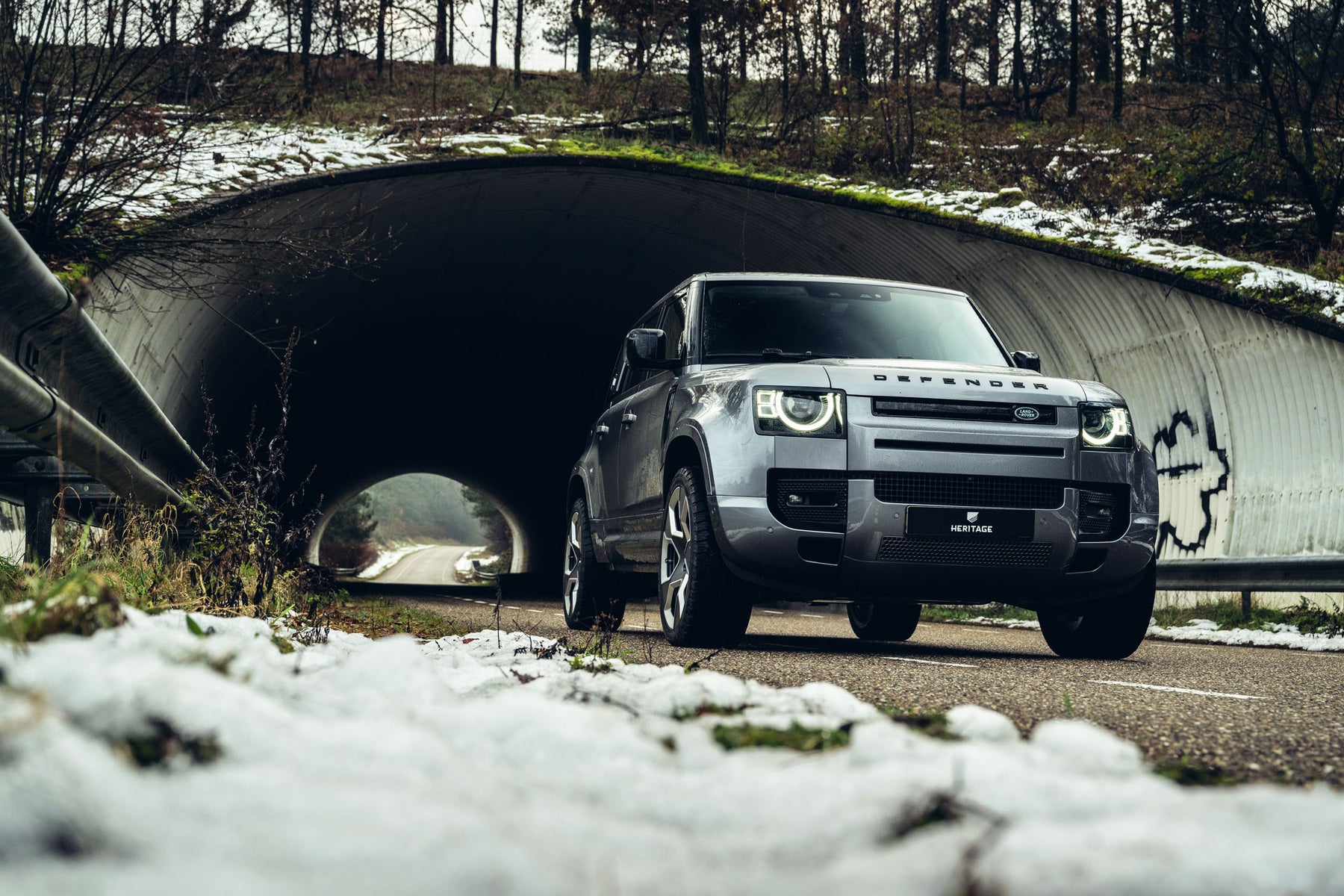 Defender 110 P400e - Eiger grey