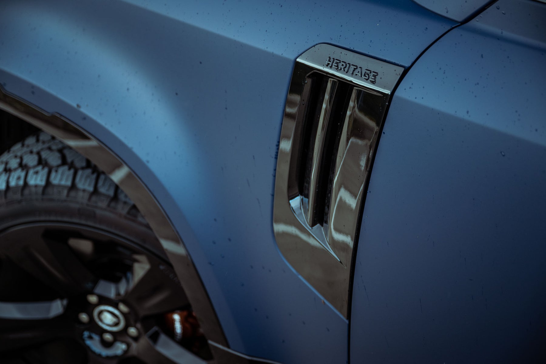 Defender P400e - Blue rebel