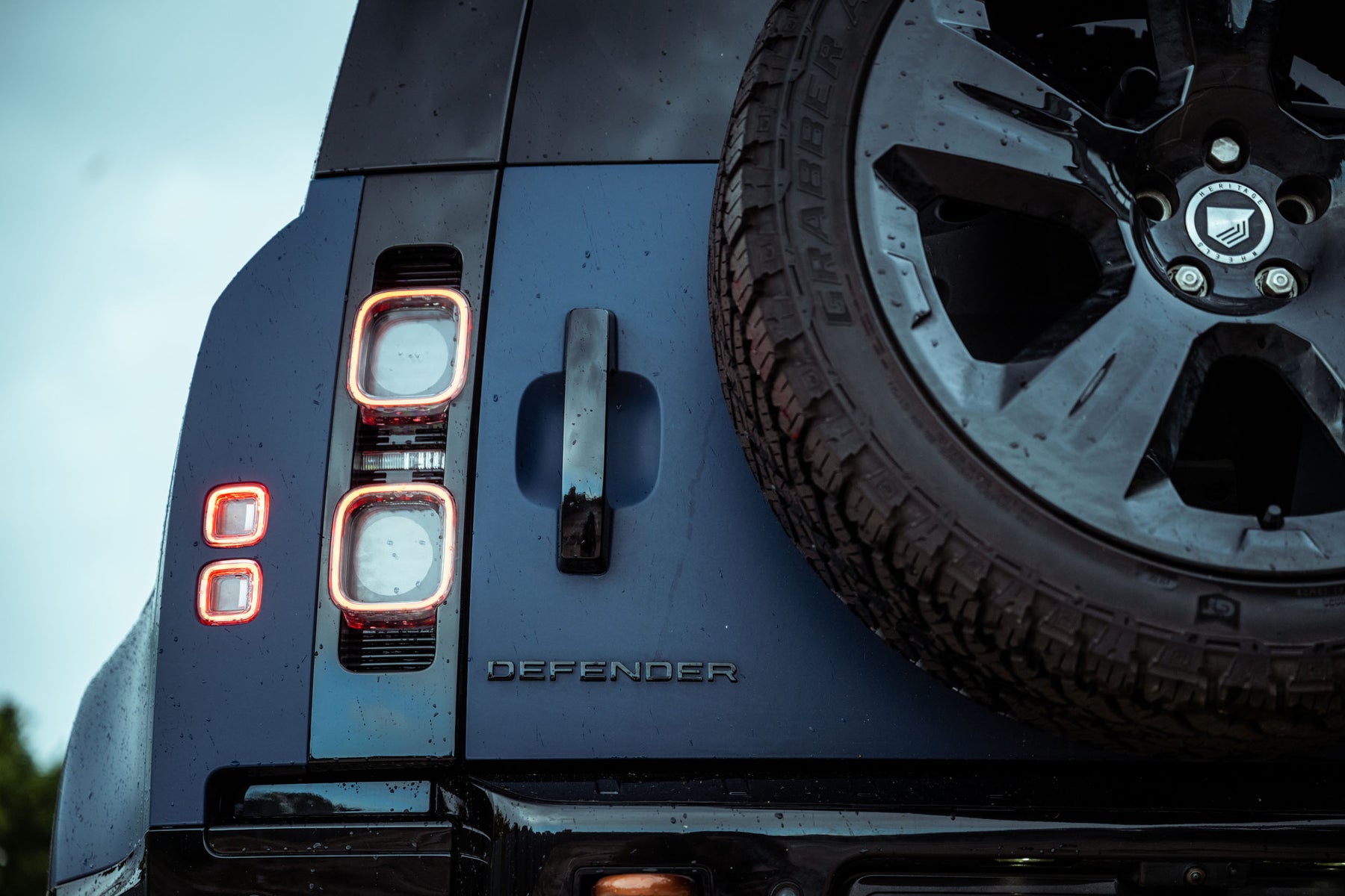 Defender P400e - Blue rebel