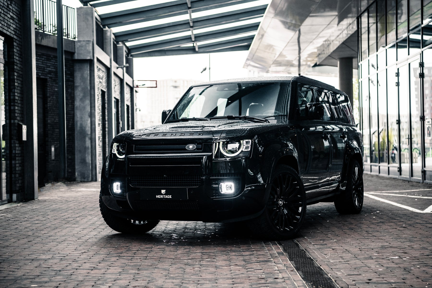 Defender 130 P400 - All black
