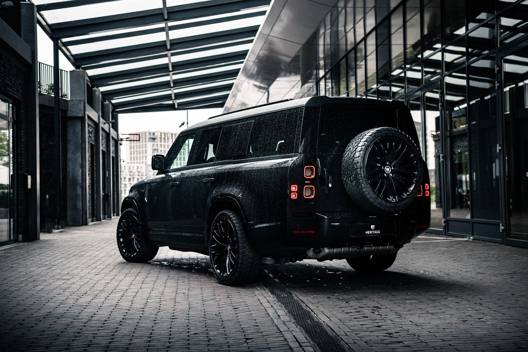 Defender 130 P400 - All black