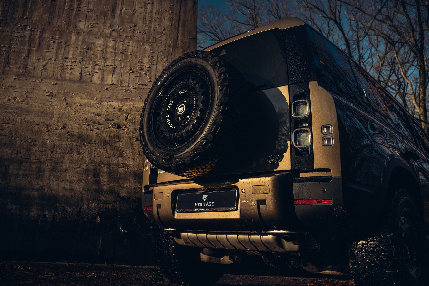 Defender 110 P400e - Gondwana stone