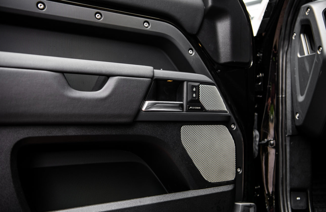 Defender 130 P400 - All black