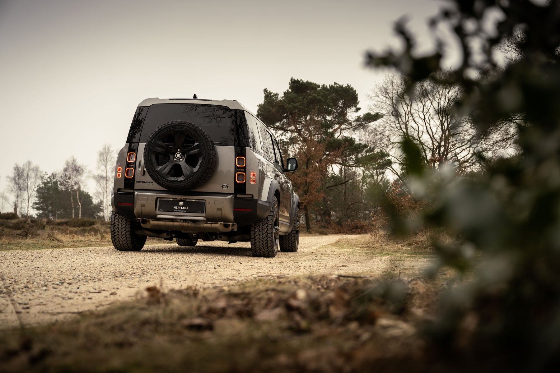 Defender 110 P400e - Silicon Silver