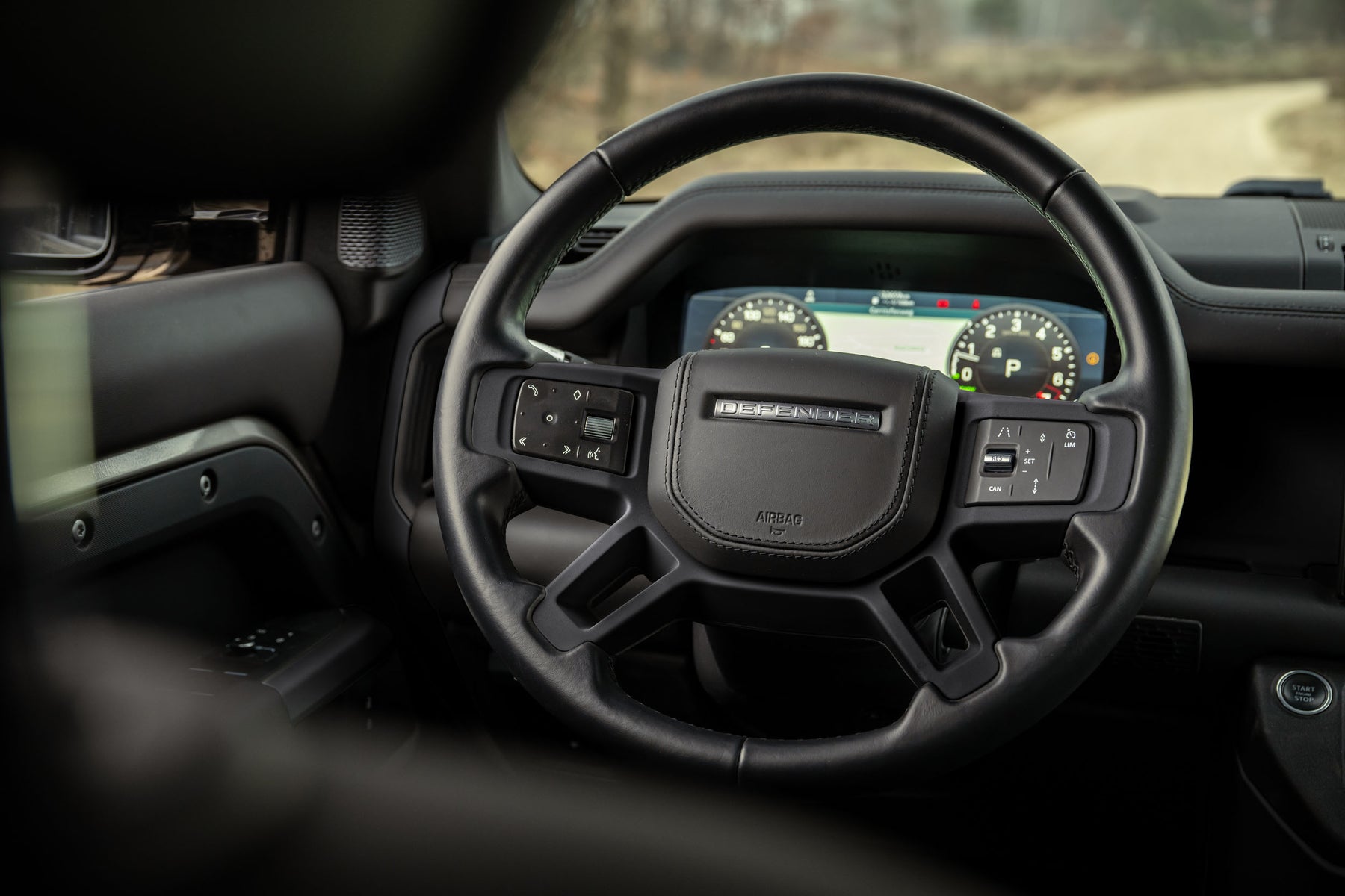 Defender 110 P400e - Silicon Silver