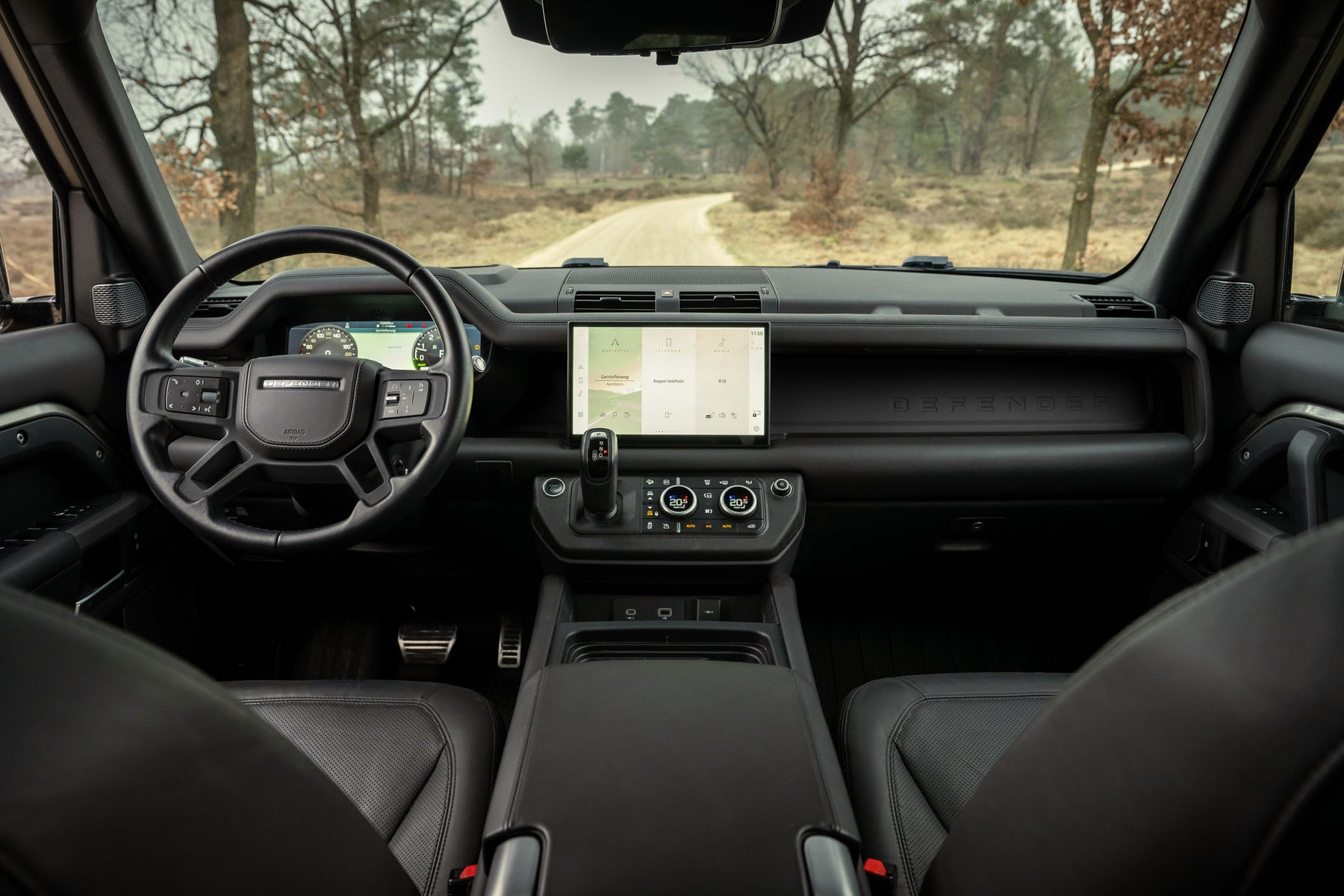 Defender 110 P400e - Silicon Silver