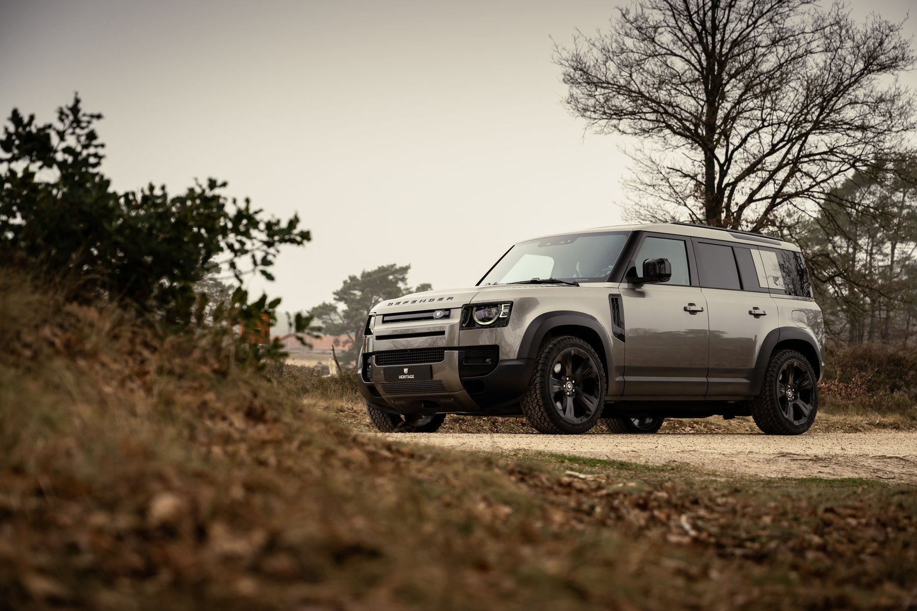 Defender 110 P400e - Silicon Silver