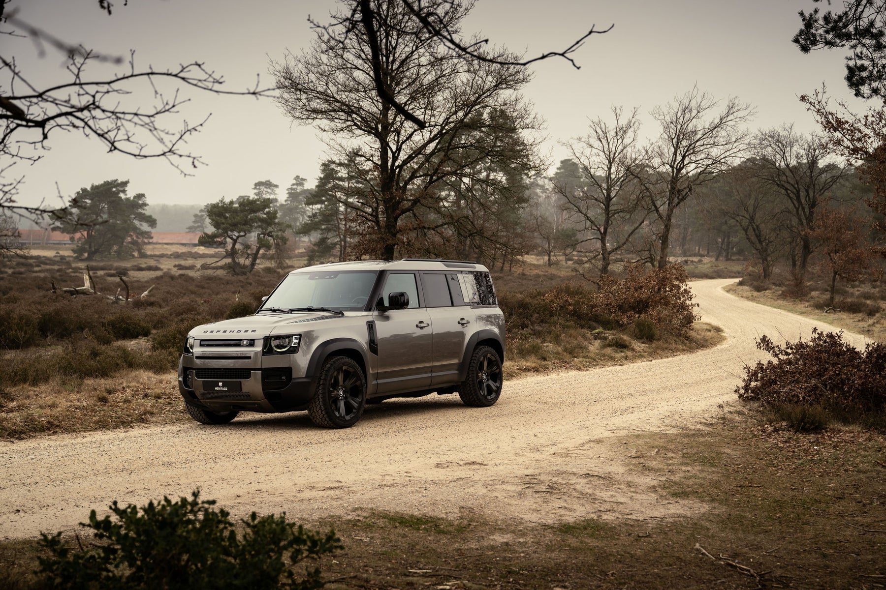Defender 110 P400e - Silicon Silver