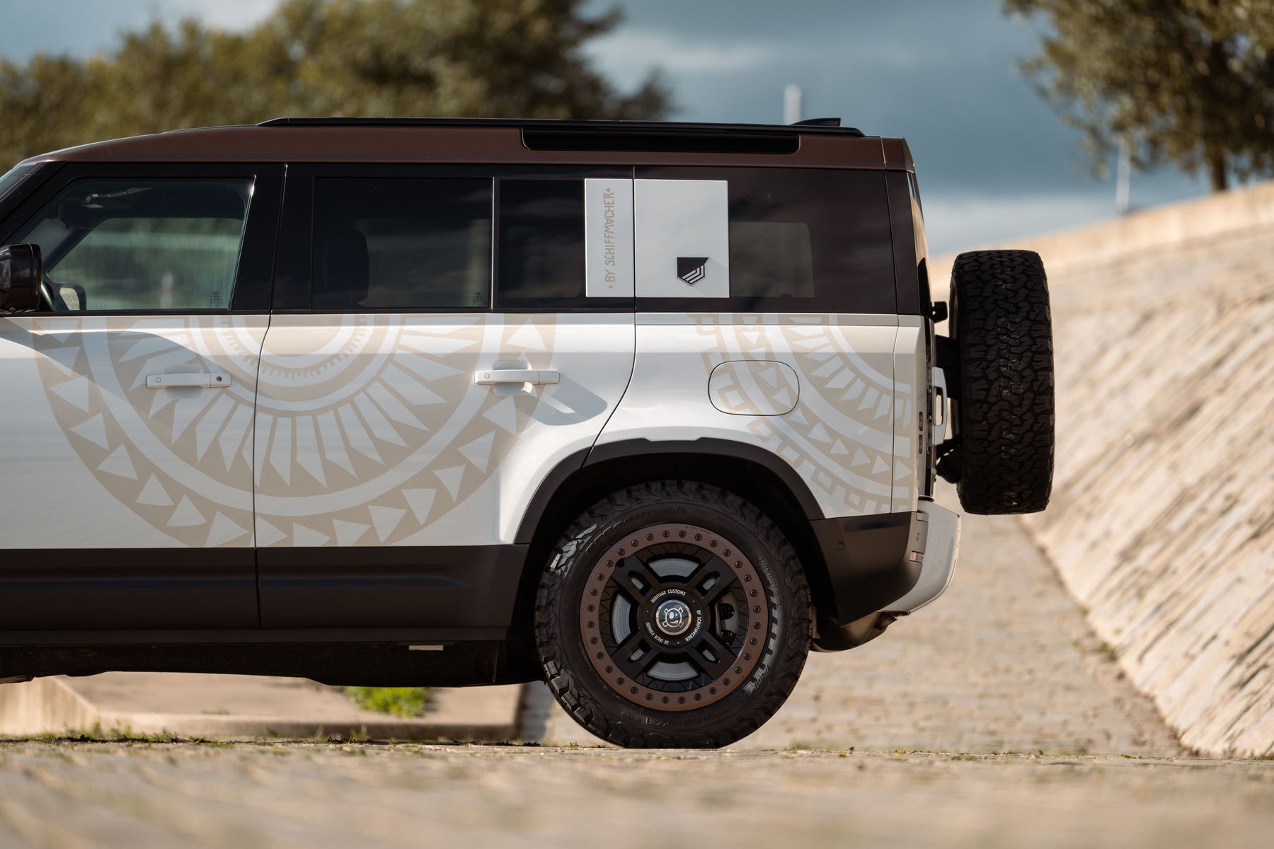 X Defender 110 P400e - By Schiffmacher