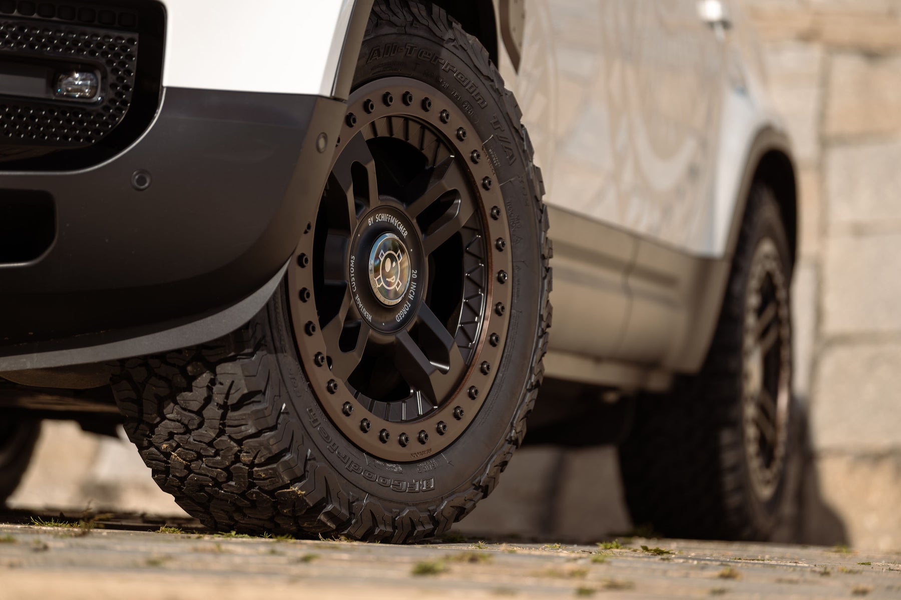 X Defender 110 P400e - By Schiffmacher