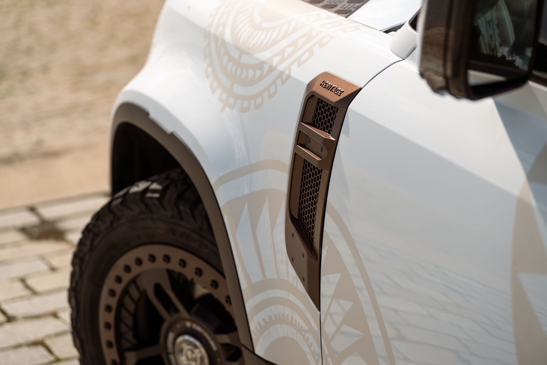 X Defender 110 P400e - By Schiffmacher