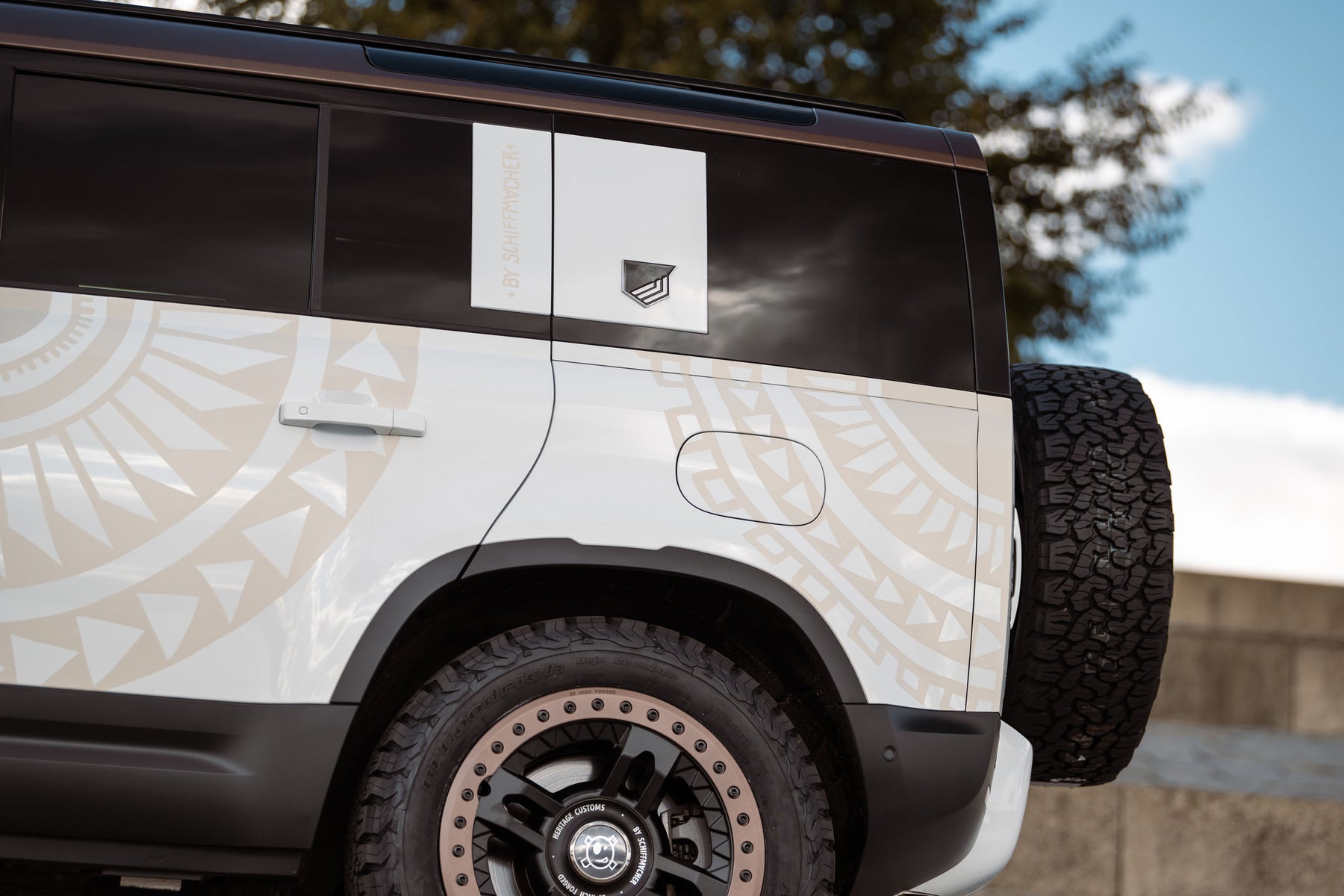 X Defender 110 P400e - By Schiffmacher