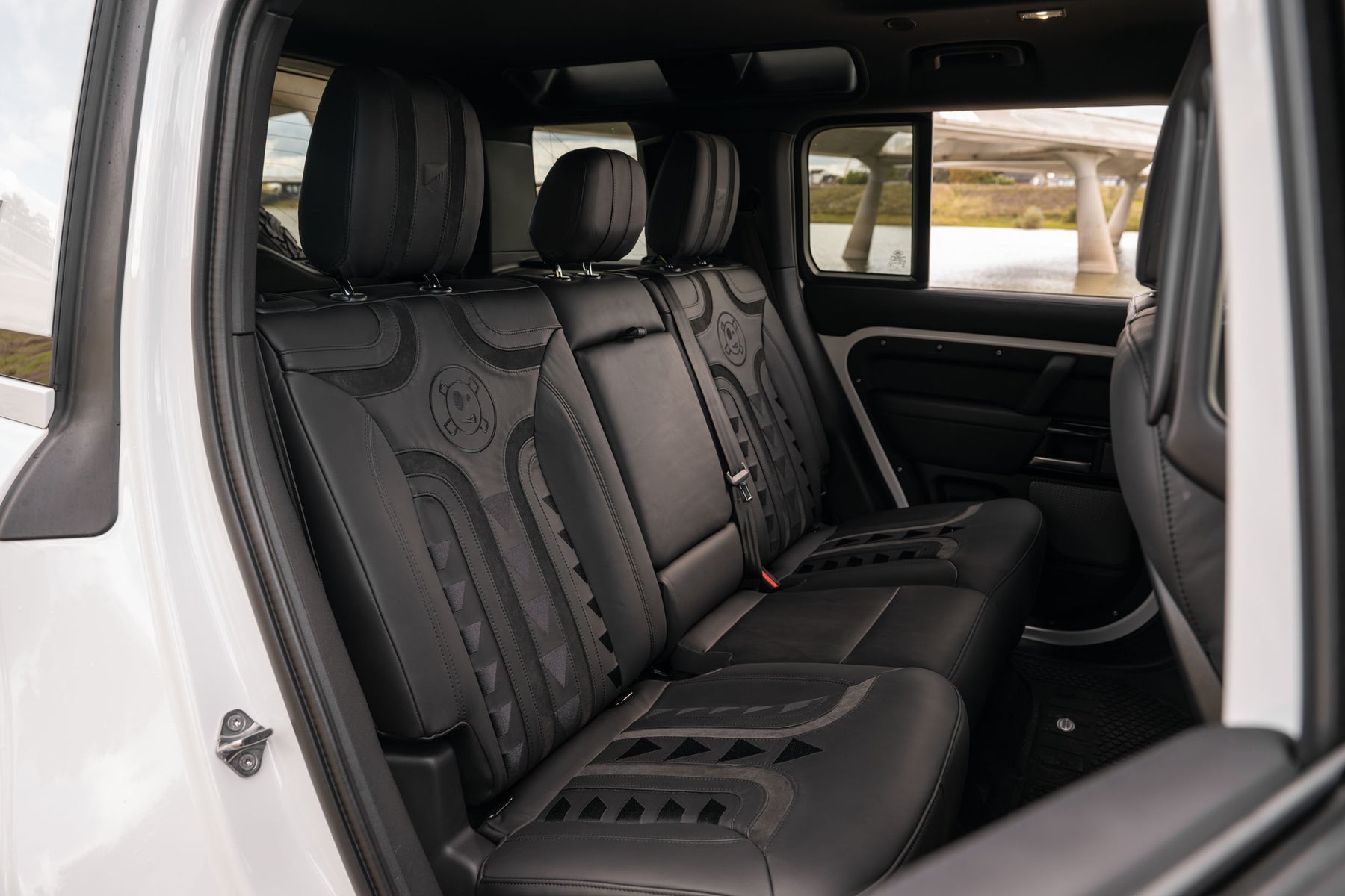 X Defender 110 P400e - By Schiffmacher