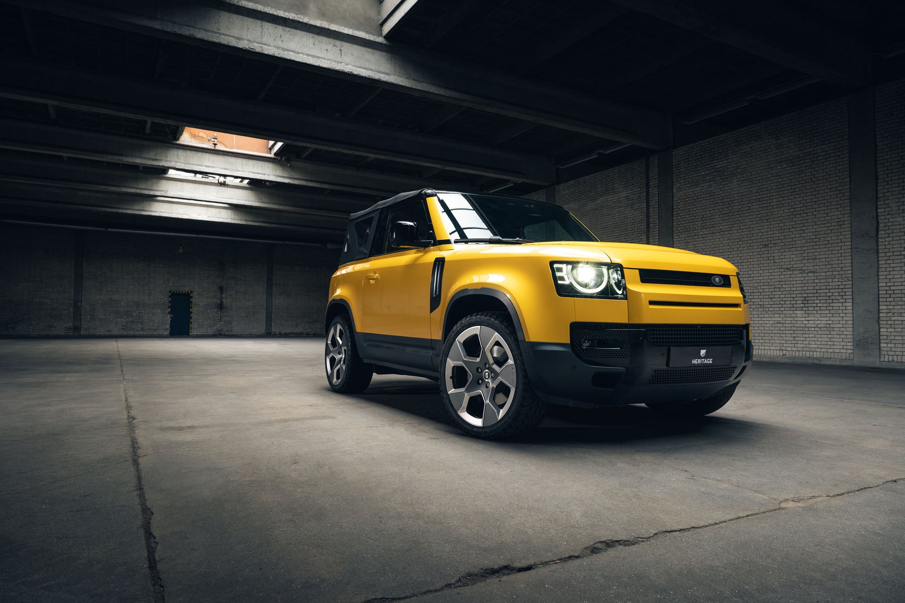 Valiance Convertible - Sunbeam yellow
