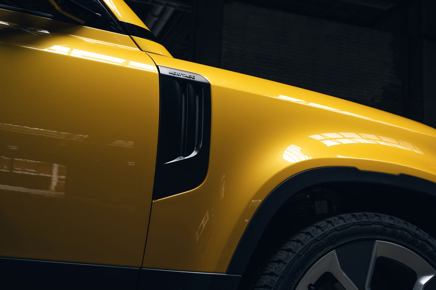 Valiance Convertible - Sunbeam yellow