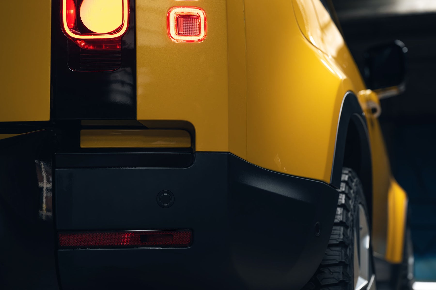 Valiance Convertible - Sunbeam yellow