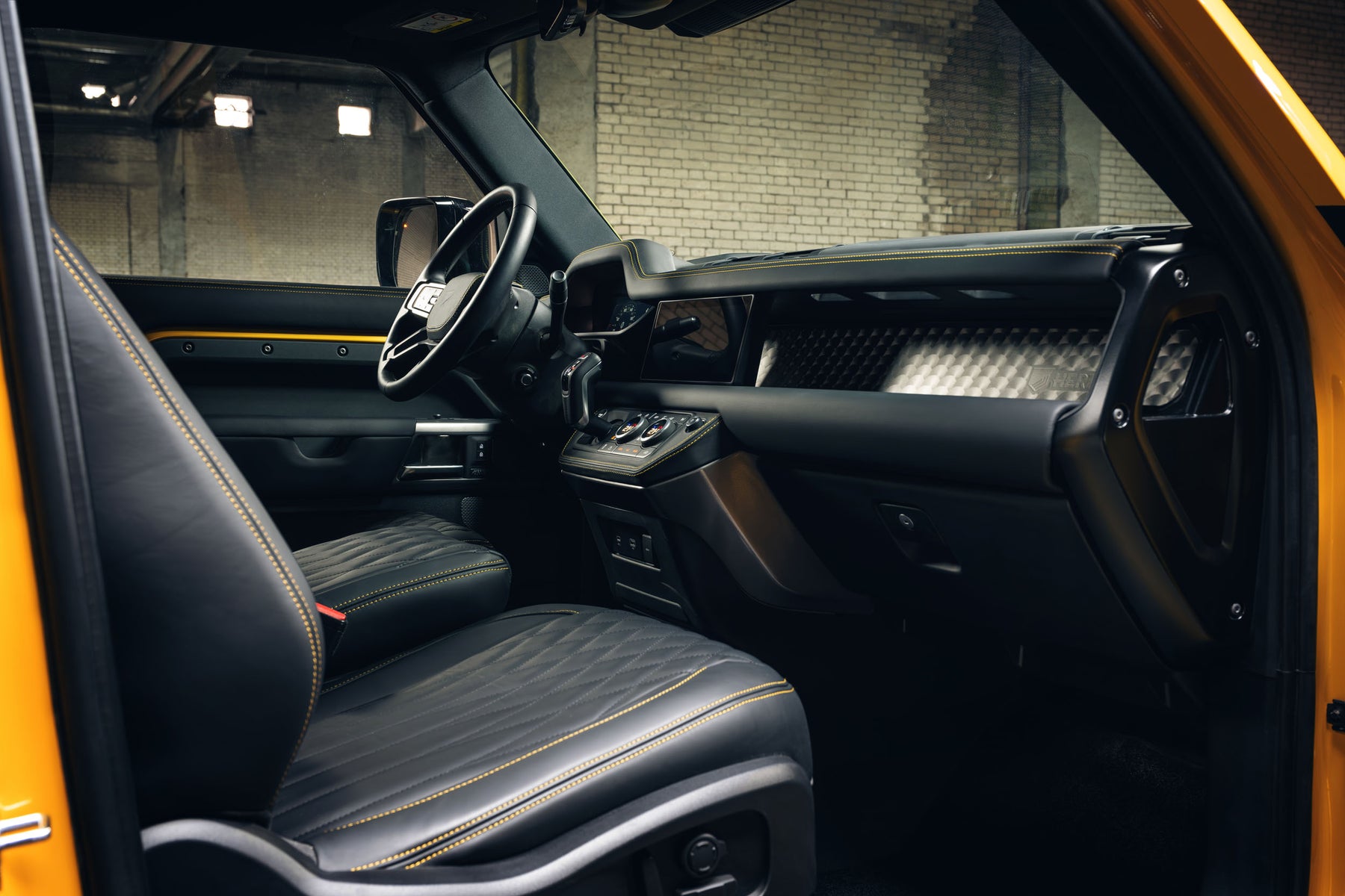 Valiance Convertible - Sunbeam yellow