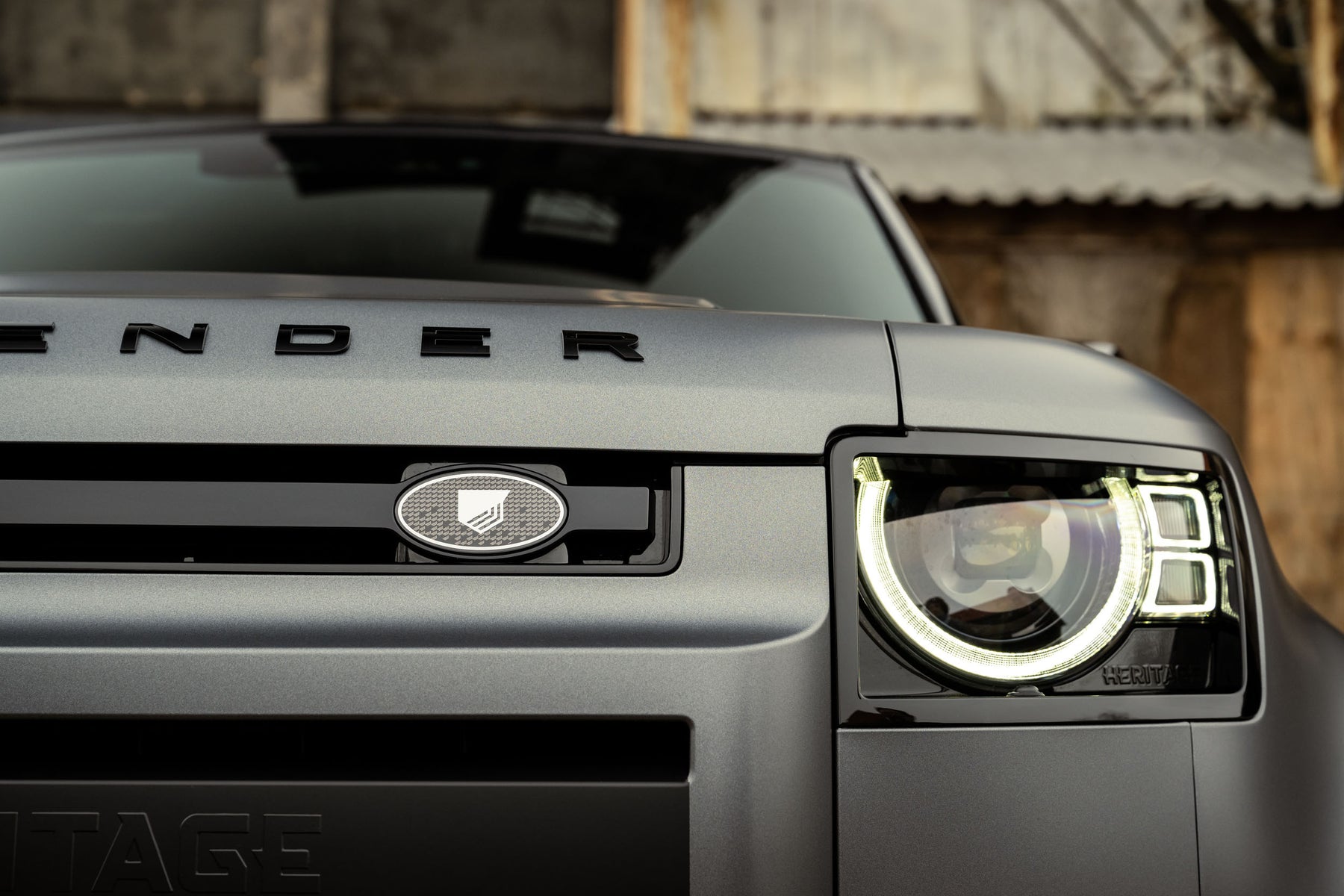 Defender 110 P400e - Satin grey