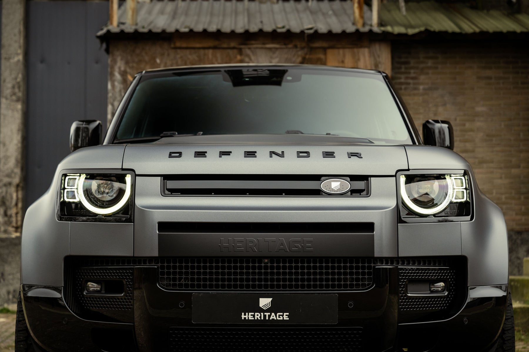 Defender 110 P400e - Satin grey