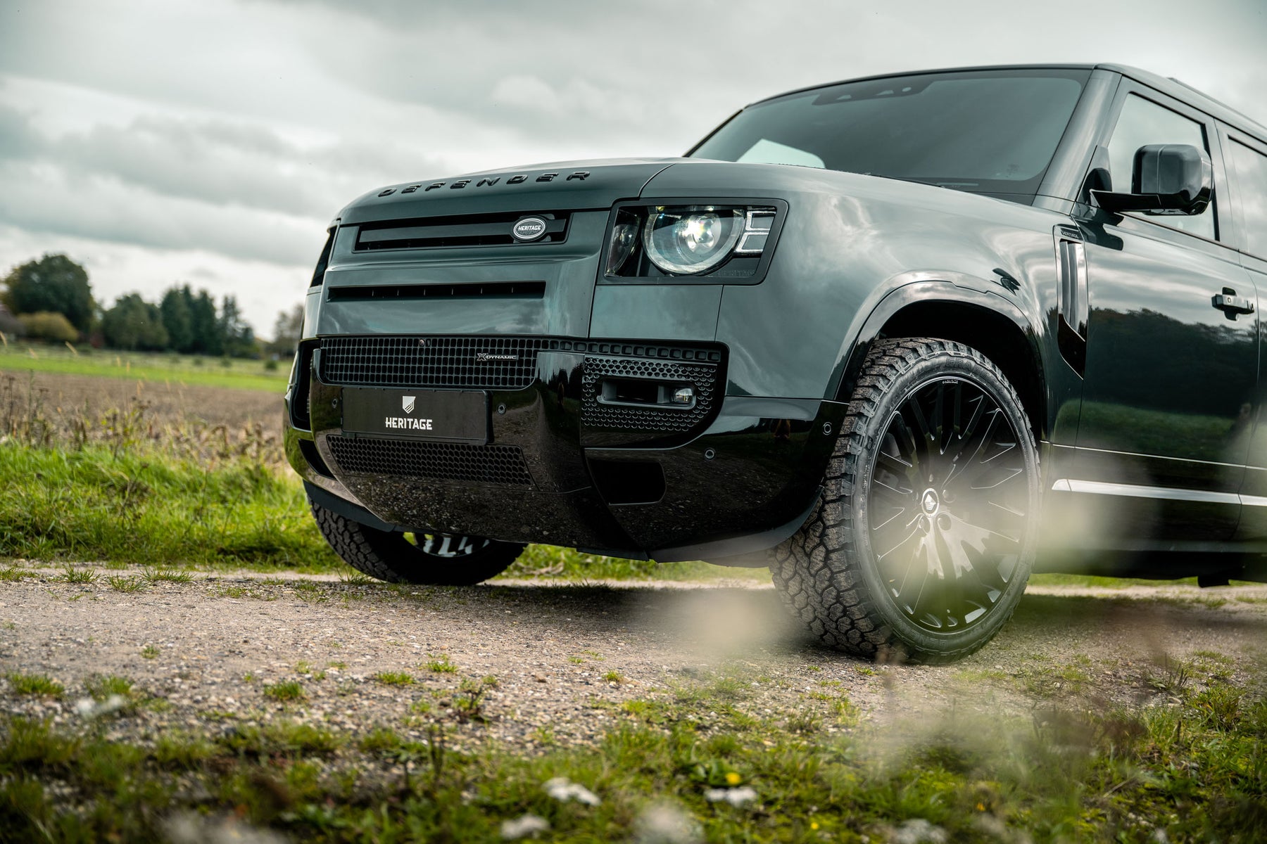 Defender 110 P400e - Belgravia green