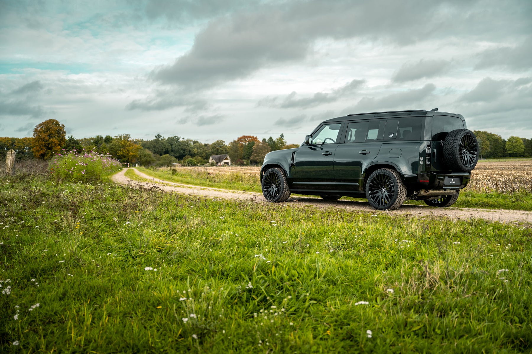 Defender 110 P400e - Belgravia green