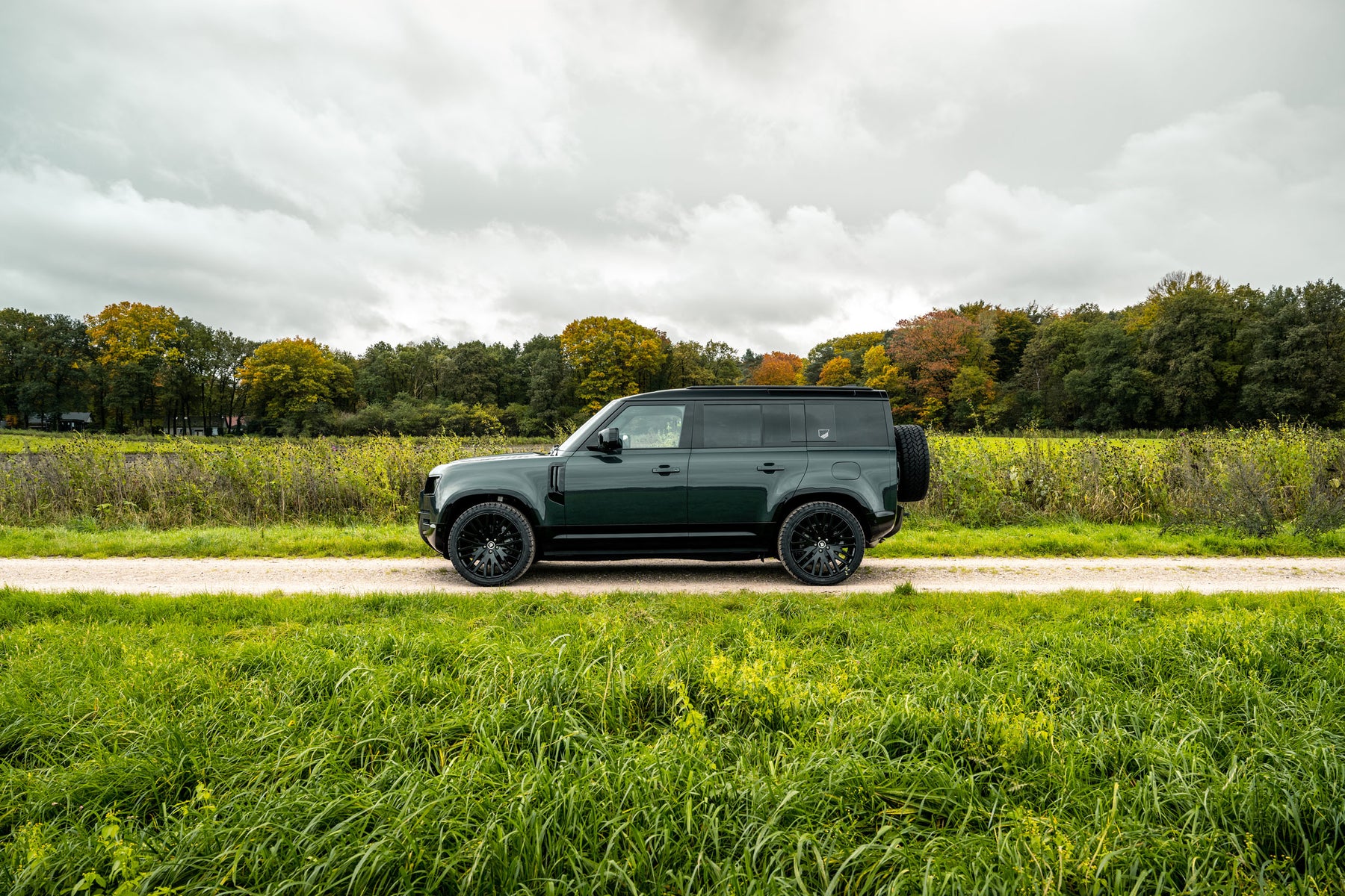 Defender 110 P400e - Belgravia green