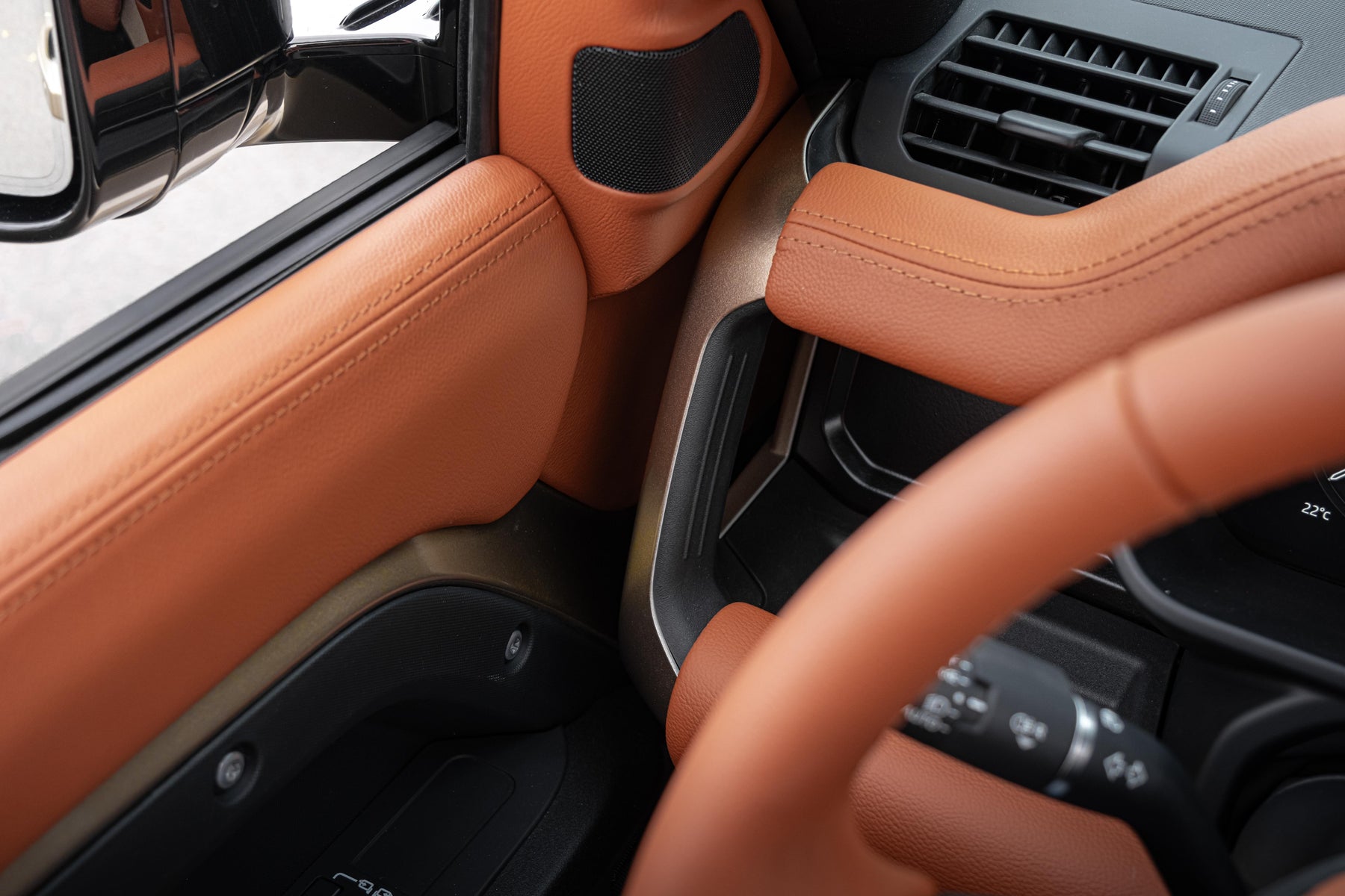 Valiance convertible - Goldfinger