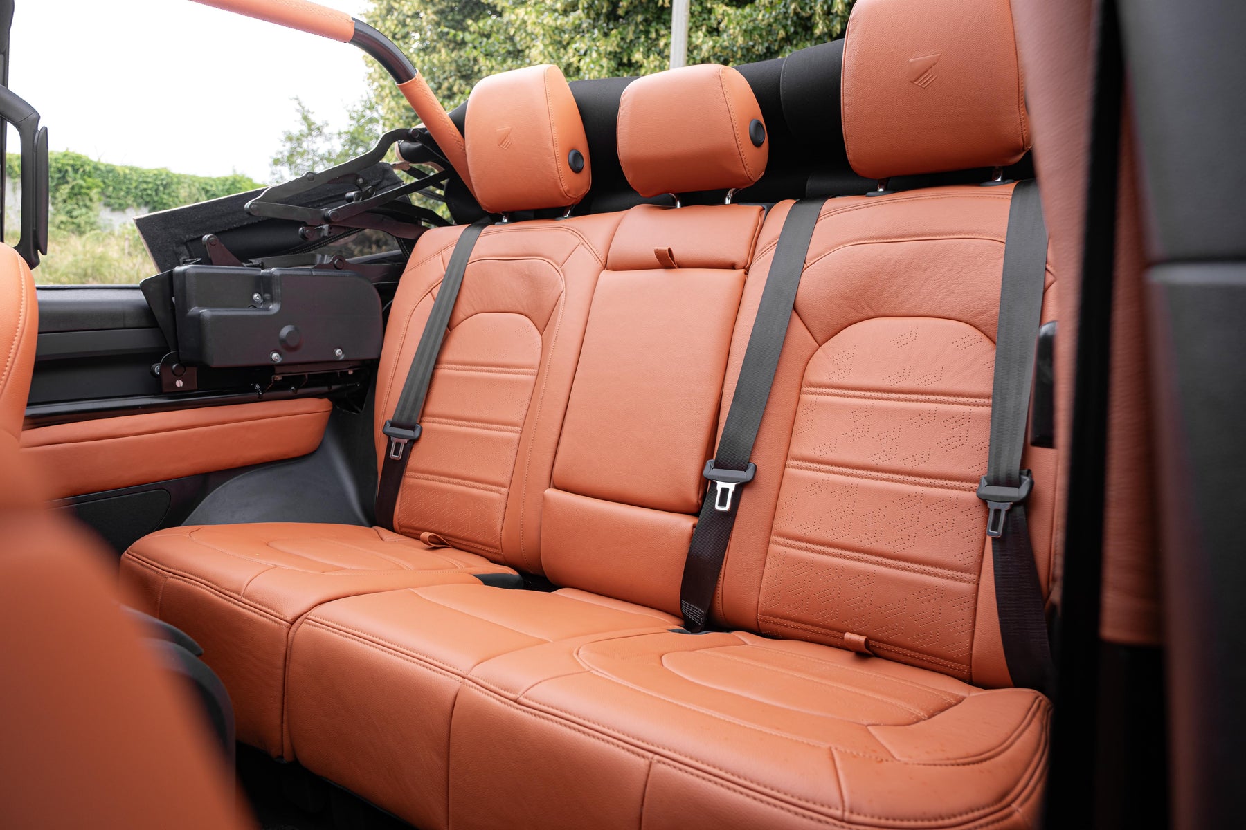 Valiance convertible - Goldfinger