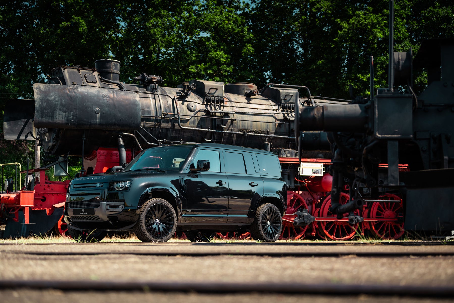 Defender V8 - Heritage Customs commercial