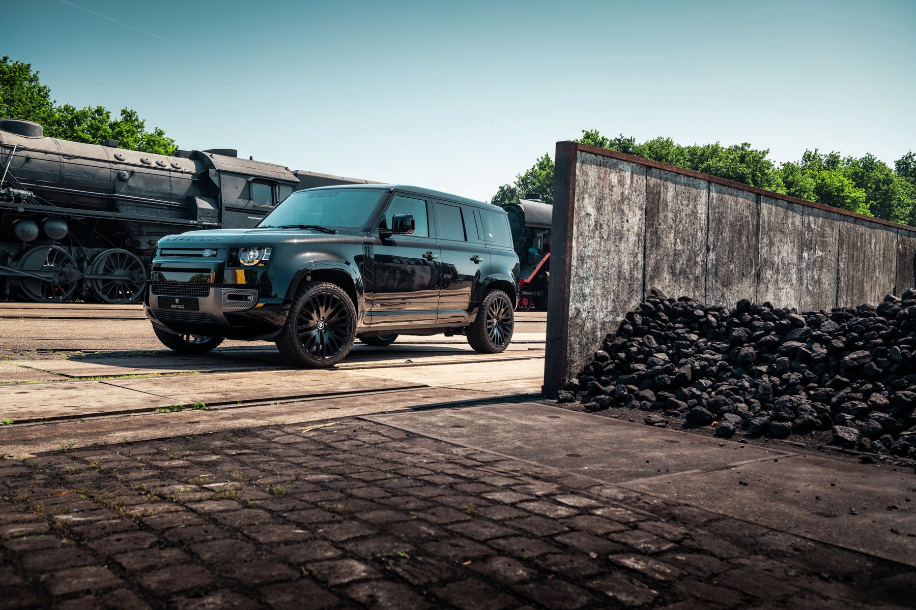 Defender V8 - Heritage Customs commercial