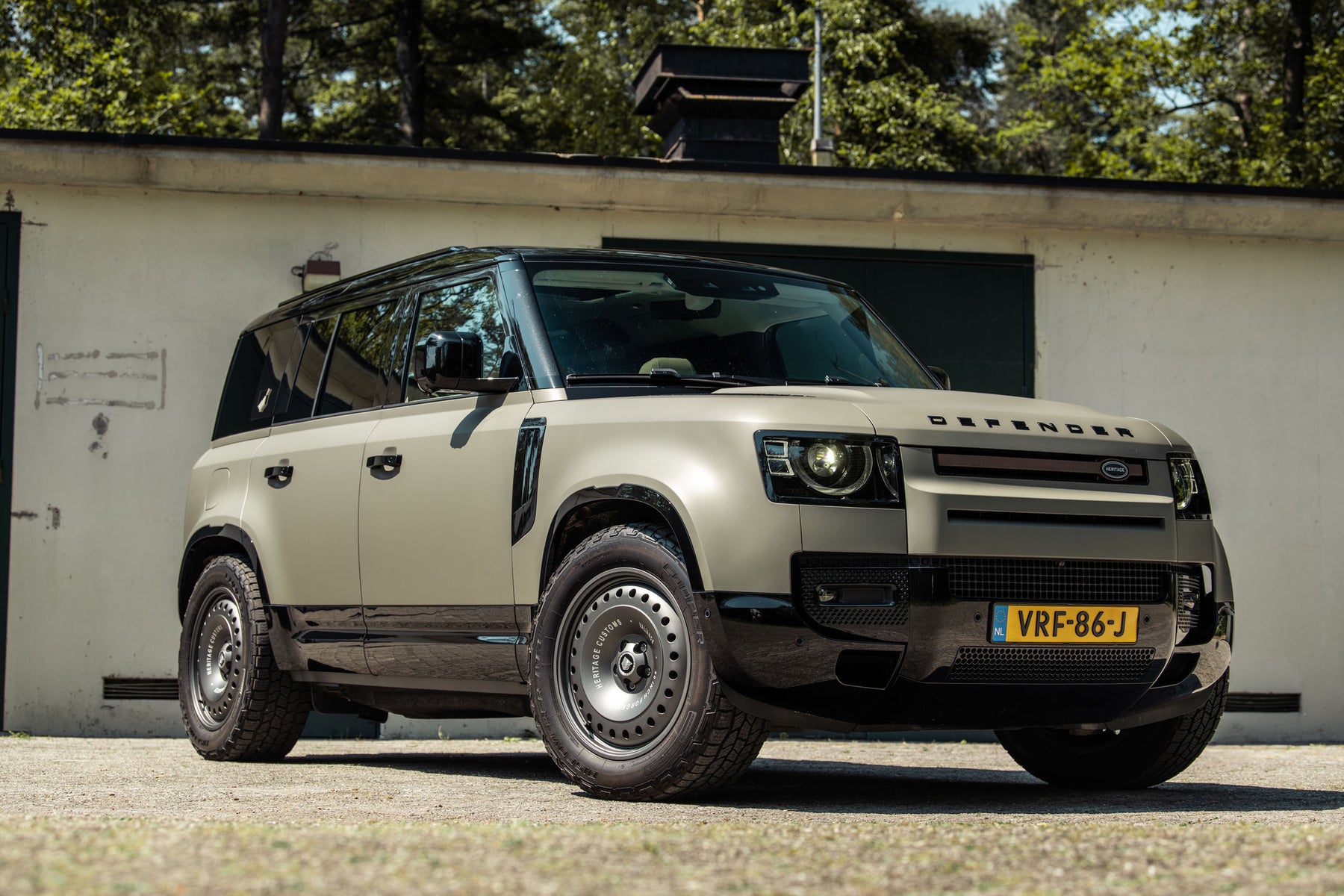 Defender D250 Commercial - Khaki