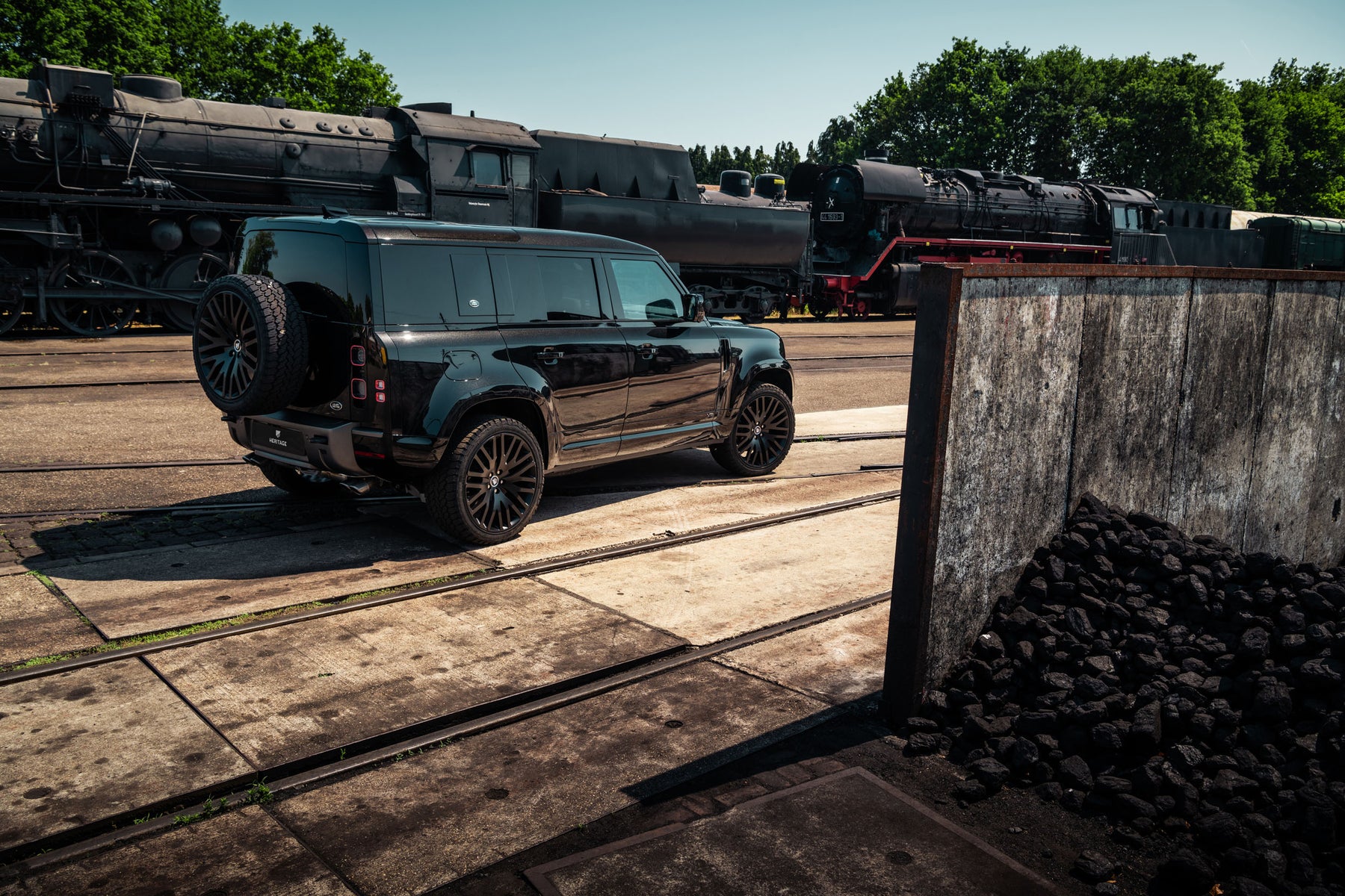 Defender V8 - Heritage Customs commercial