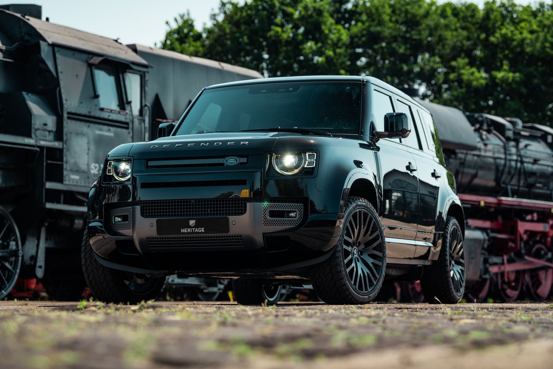 Defender V8 - Heritage Customs commercial