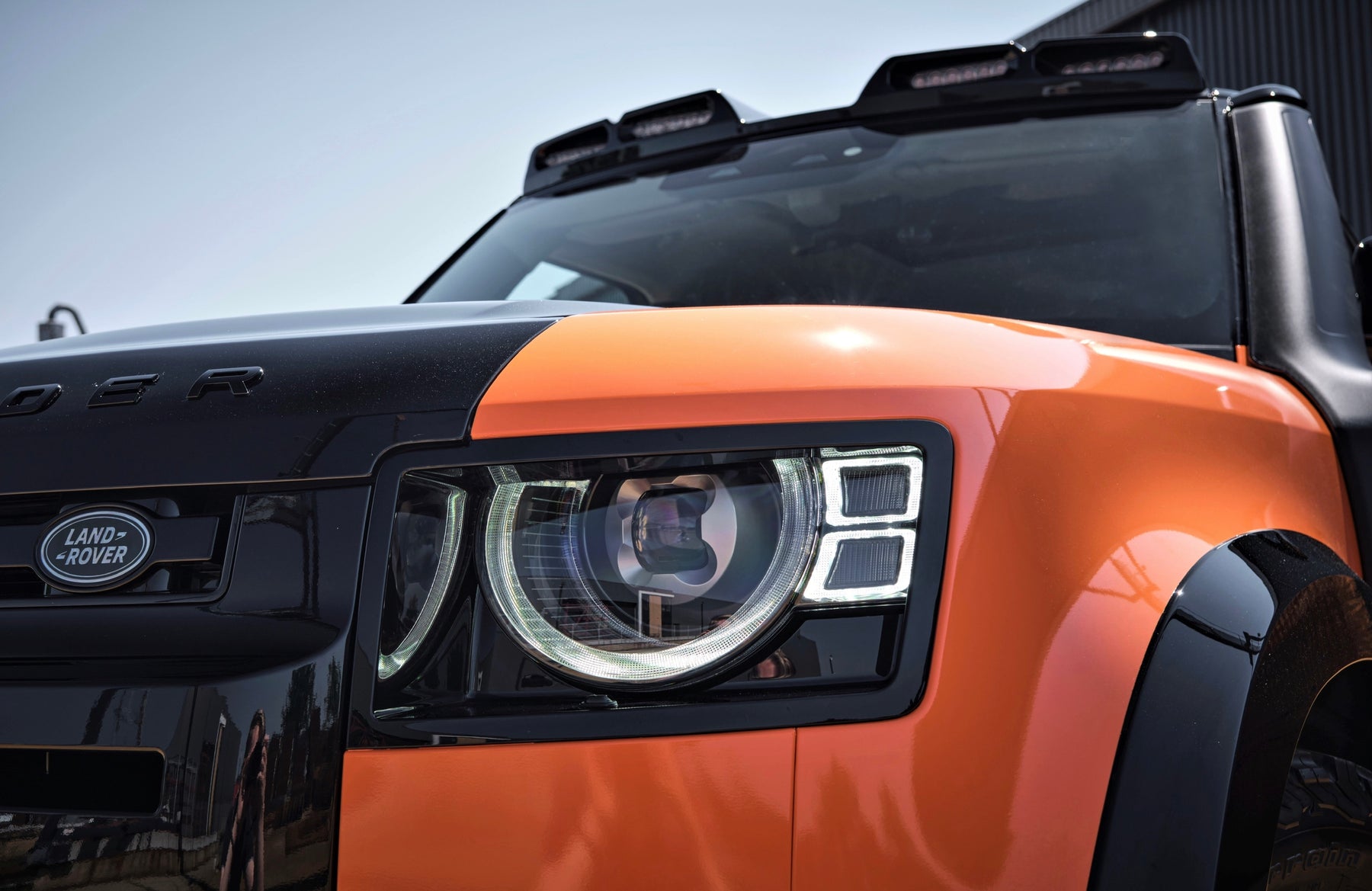 Defender P400e - Orange brute