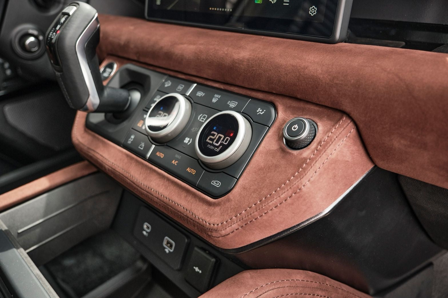 Defender P400e - Brown suede & vintage leather