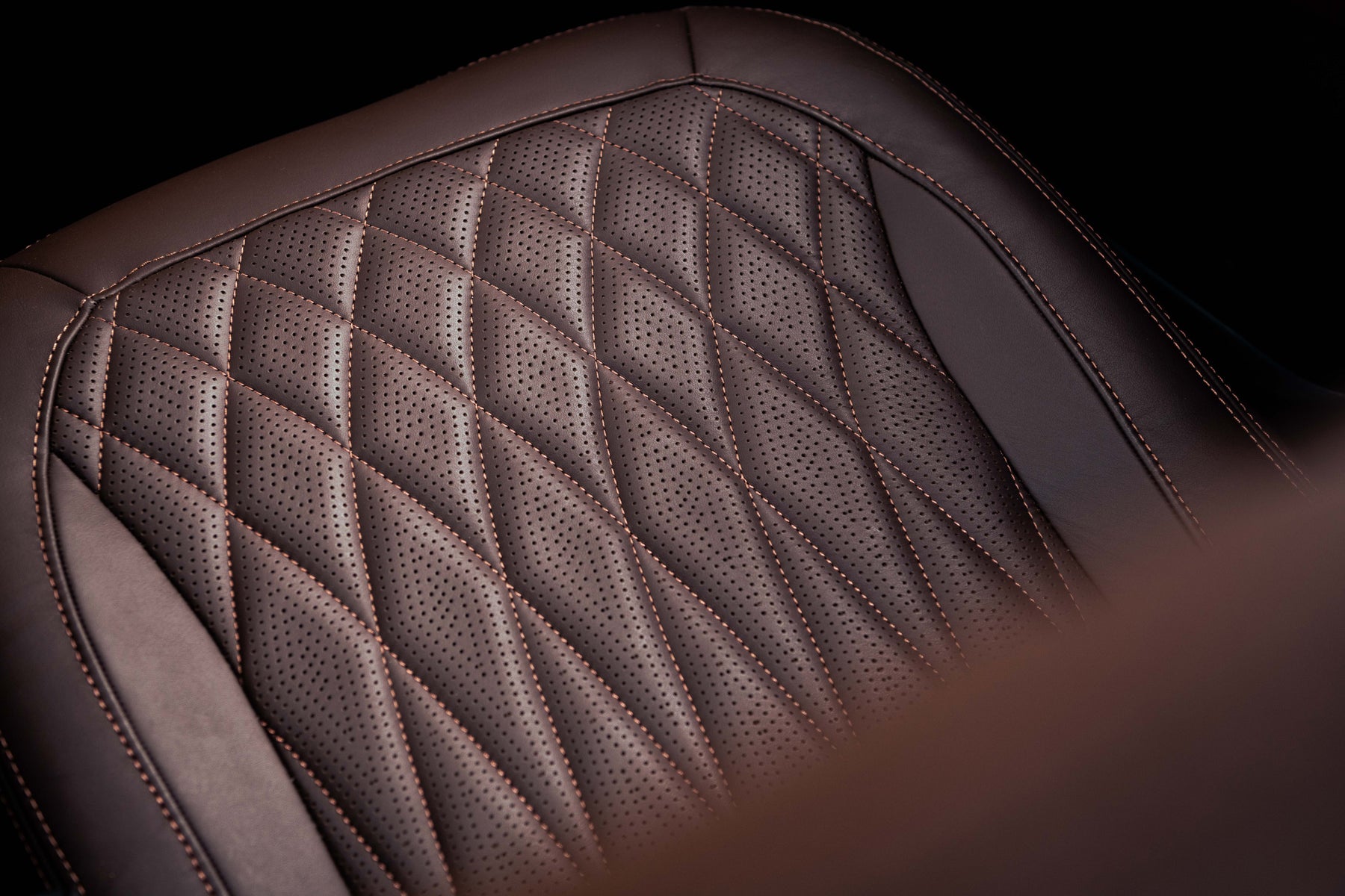 Defender P400e - Black & Brown
