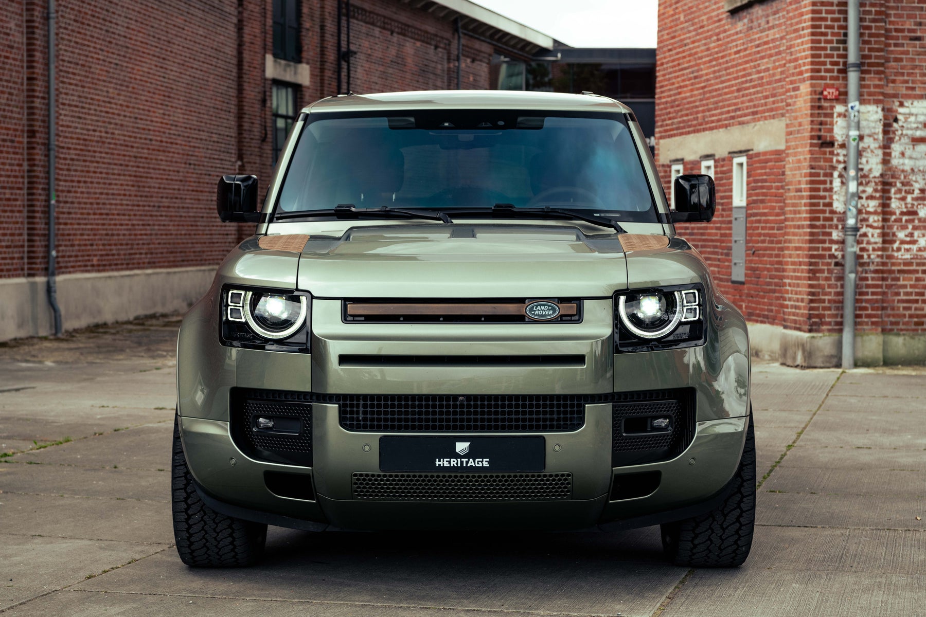 Defender 110 D200 - HCXS Edition HSE